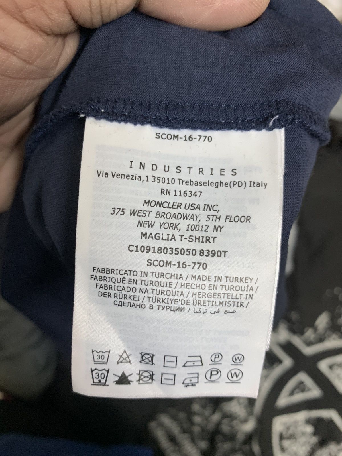 Moncler Moncler shirt Size US S / EU 44-46 / 1 - 13 Thumbnail