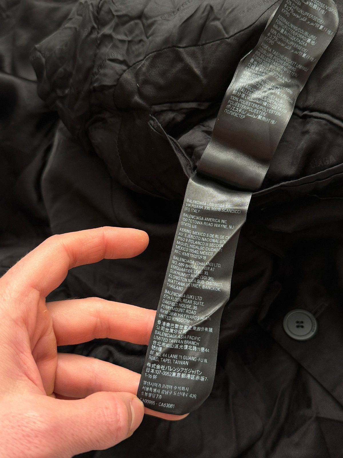 Balenciaga 2023 Double Breasted Wrinkle Satin Steroid Blazer Jacket Size US M / EU 48-50 / 2 - 13 Thumbnail