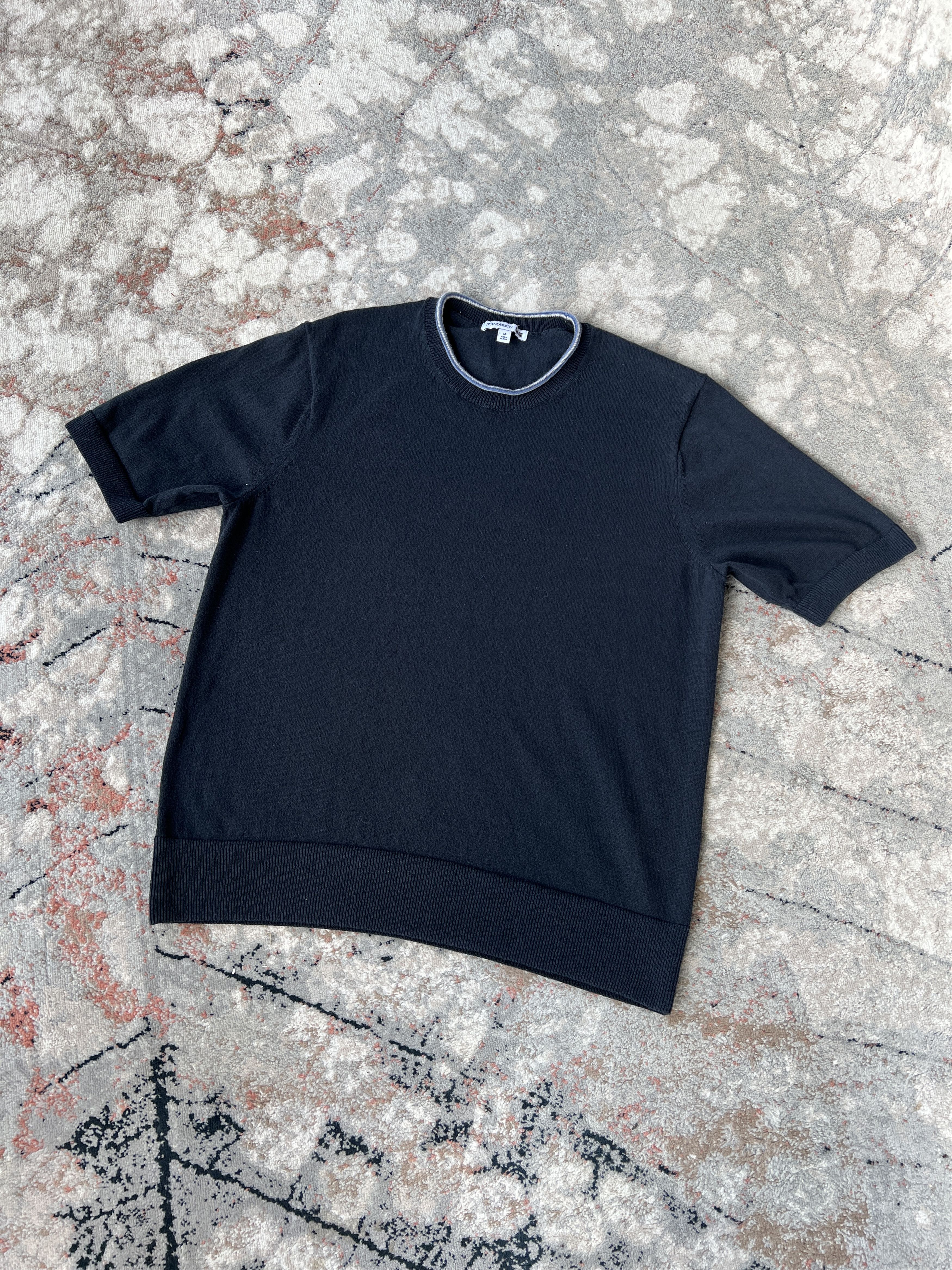 JW Anderson × Uniqlo JW Anderson x Uniqlo Tee Size US M / EU 48-50 / 2 - 1 Thumbnail