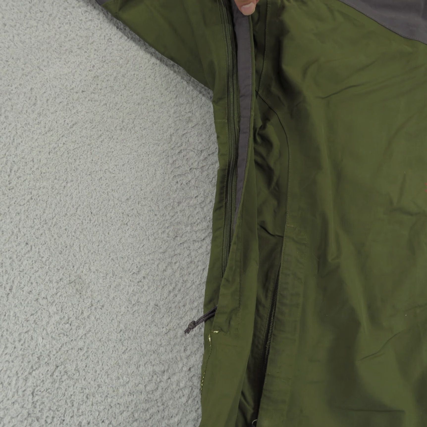 The North Face The North Face Jacket Mens XL Olive Green Hyvent Shell Vented Lightweight Taped FLAW Size US XL / EU 56 / 4 - 3 Thumbnail
