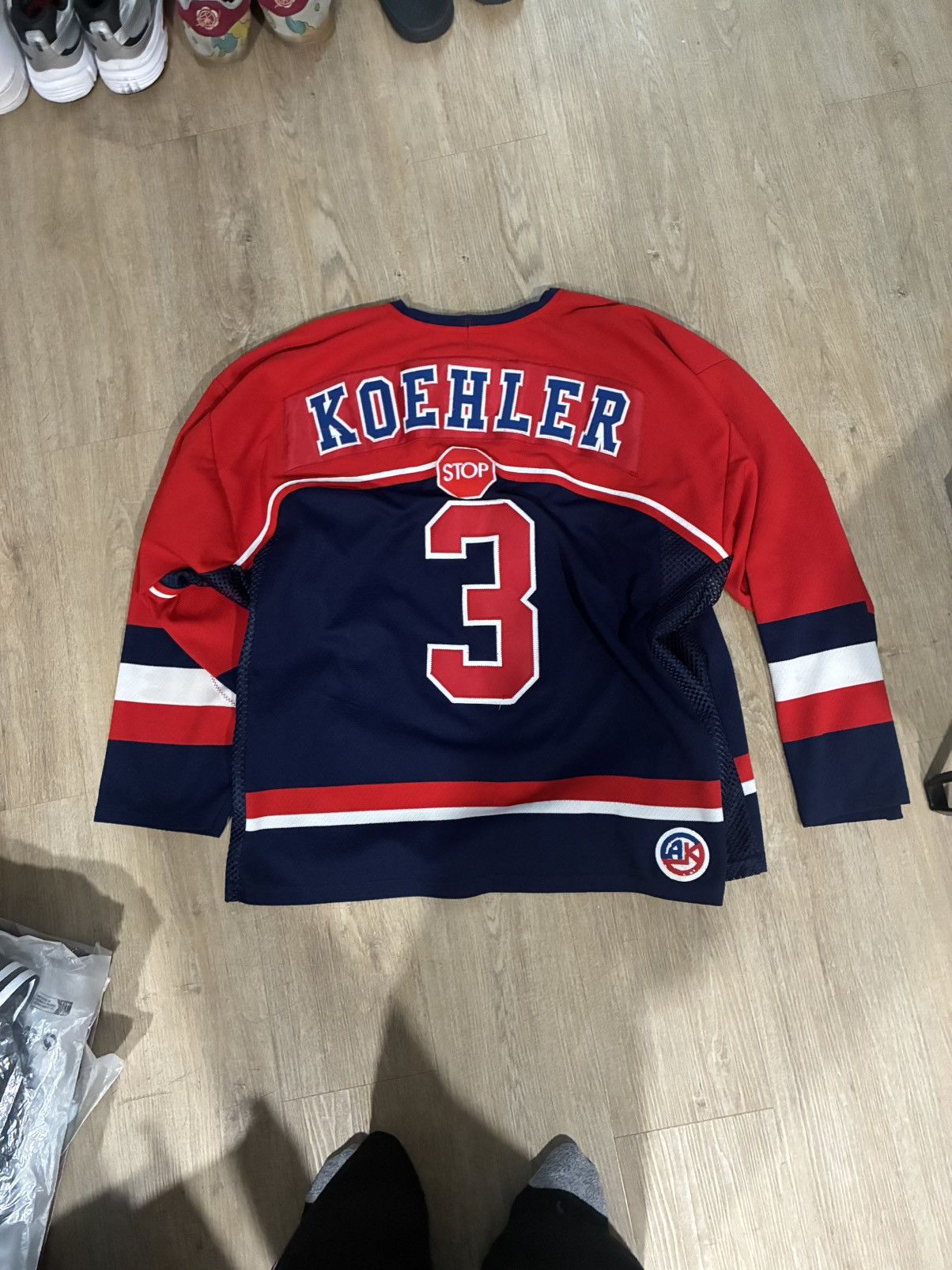 Other Hockey League Red and Navy Jersey – Size XL Size US XL / EU 56 / 4 - 2 Thumbnail