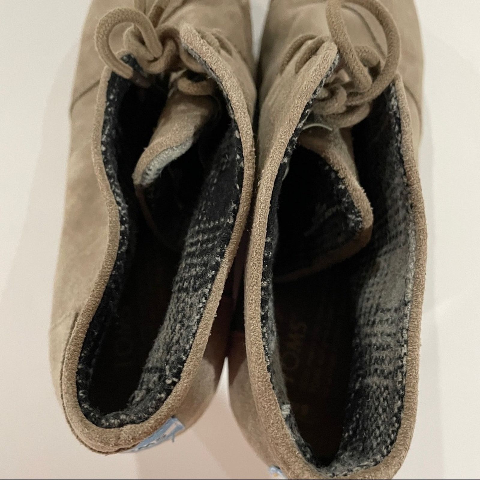 Toms Toms Desert Taupe Suede Wedge Heel Lace Up Booties Size 9 Size US 9 / IT 39 - 7 Thumbnail