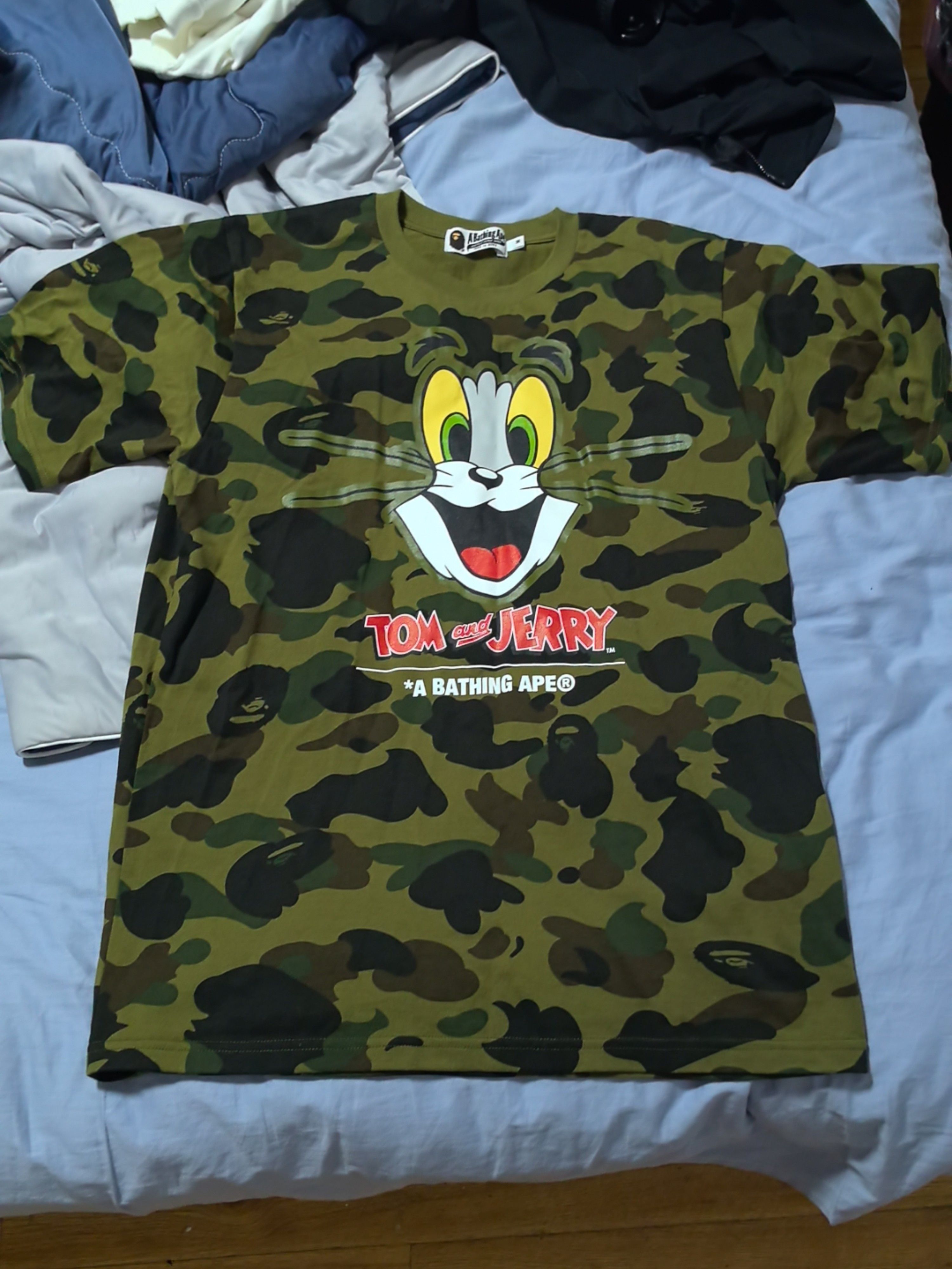 Bape A BATHING APE Camo Tom and Jerry T-Shirt Size M Size US M / EU 48-50 / 2 - 1 Thumbnail