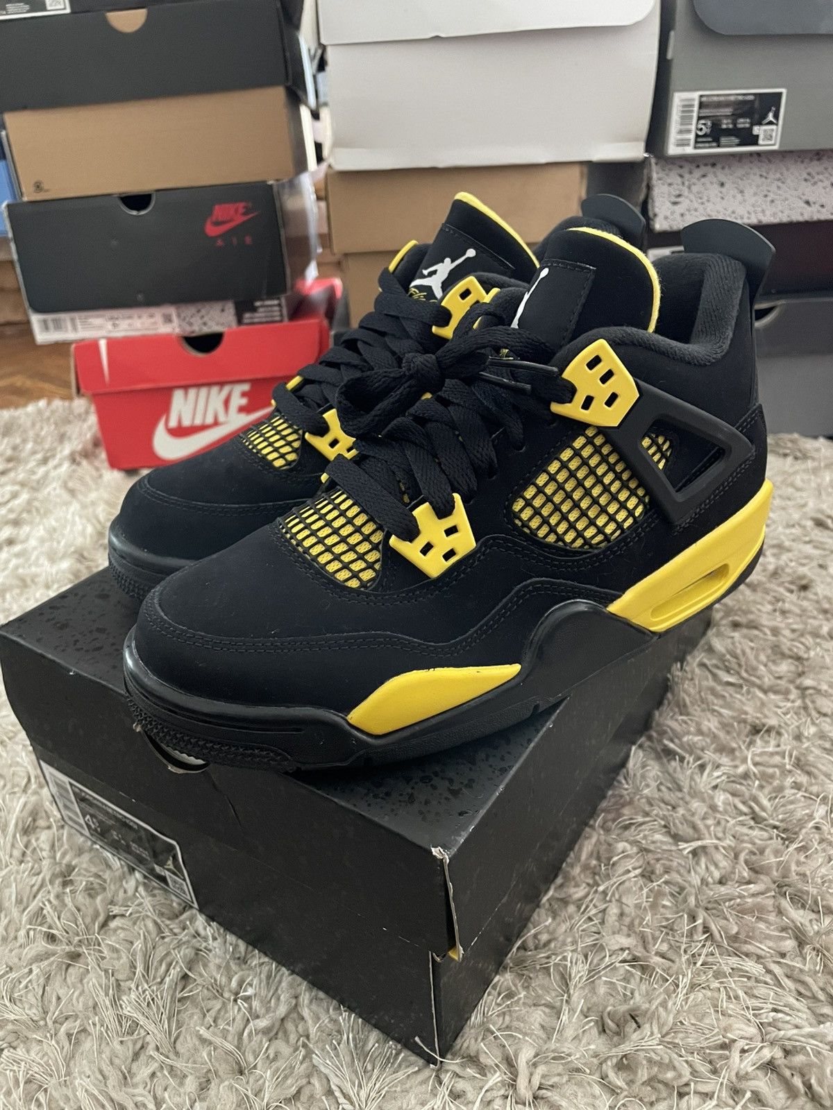 Jordan Brand Jordan 4 Thunder Size US 6 / IT 36 - 1 Thumbnail