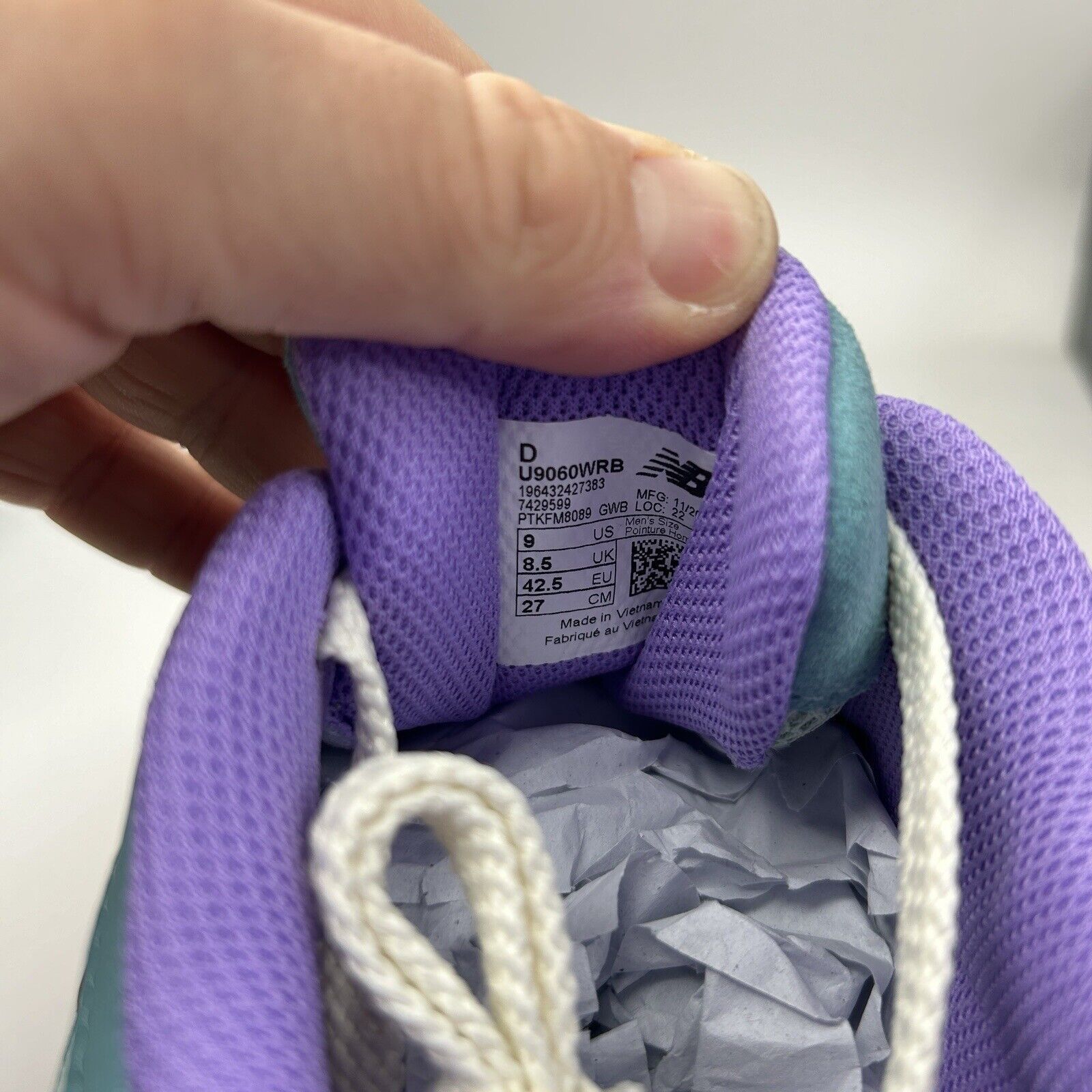 New Balance New Balance 9060 “Warped Multi-Color” 2024 Size US 9 / EU 42 - 6 Thumbnail