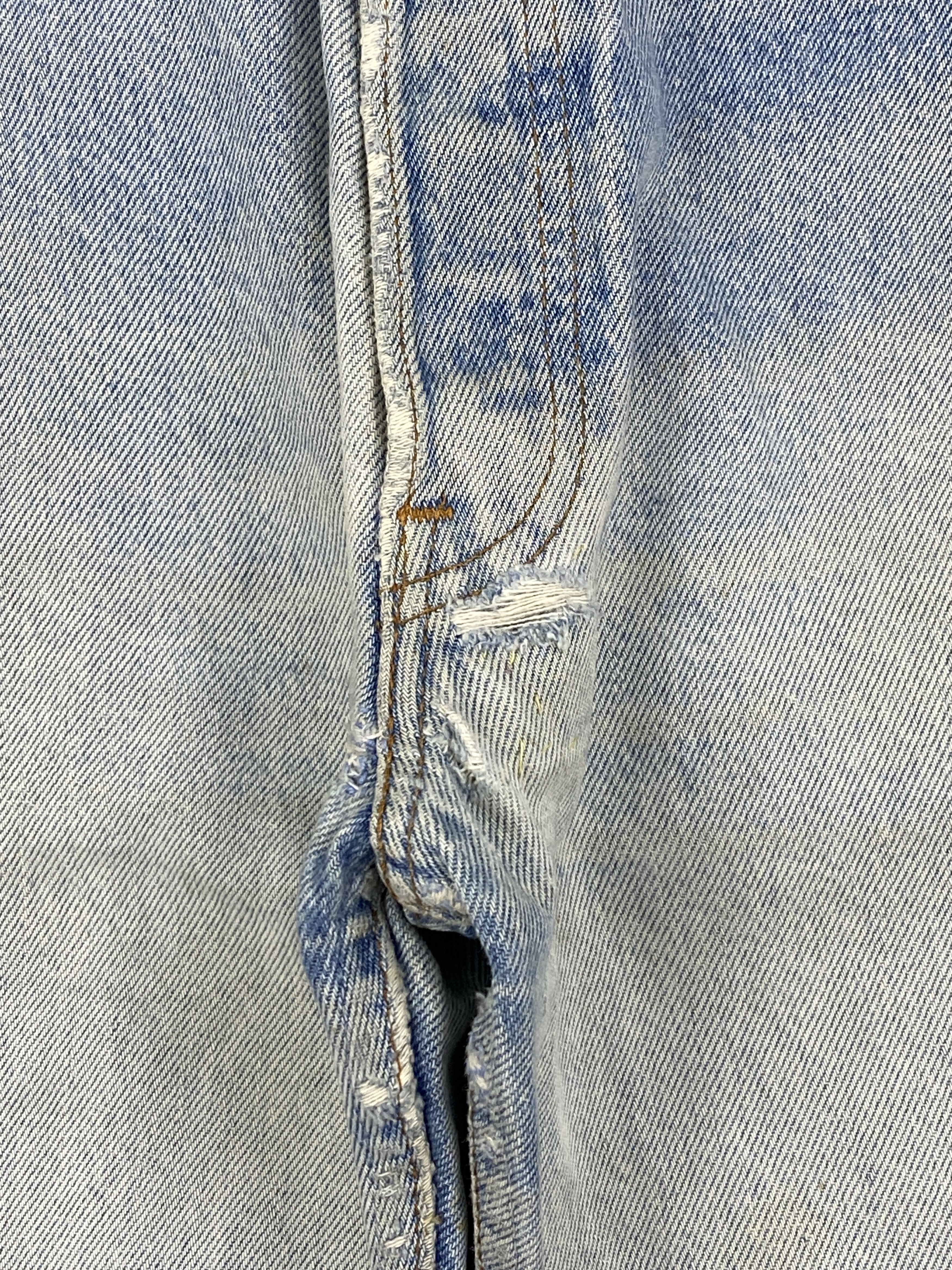 Levi's Vintage Levis 501 Light Blue Wash Denim DP2808 Size US 33 - 10 Thumbnail