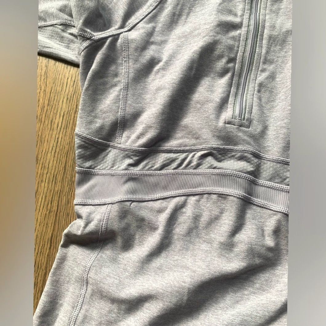 Lululemon Lululemon 1/4 zip Sweatshirt Purple Women 8 Regular Casual Zip Up 1/4 Zip 8 Purple Womens Size M / US 6-8 / IT 42-44 - 4 Thumbnail