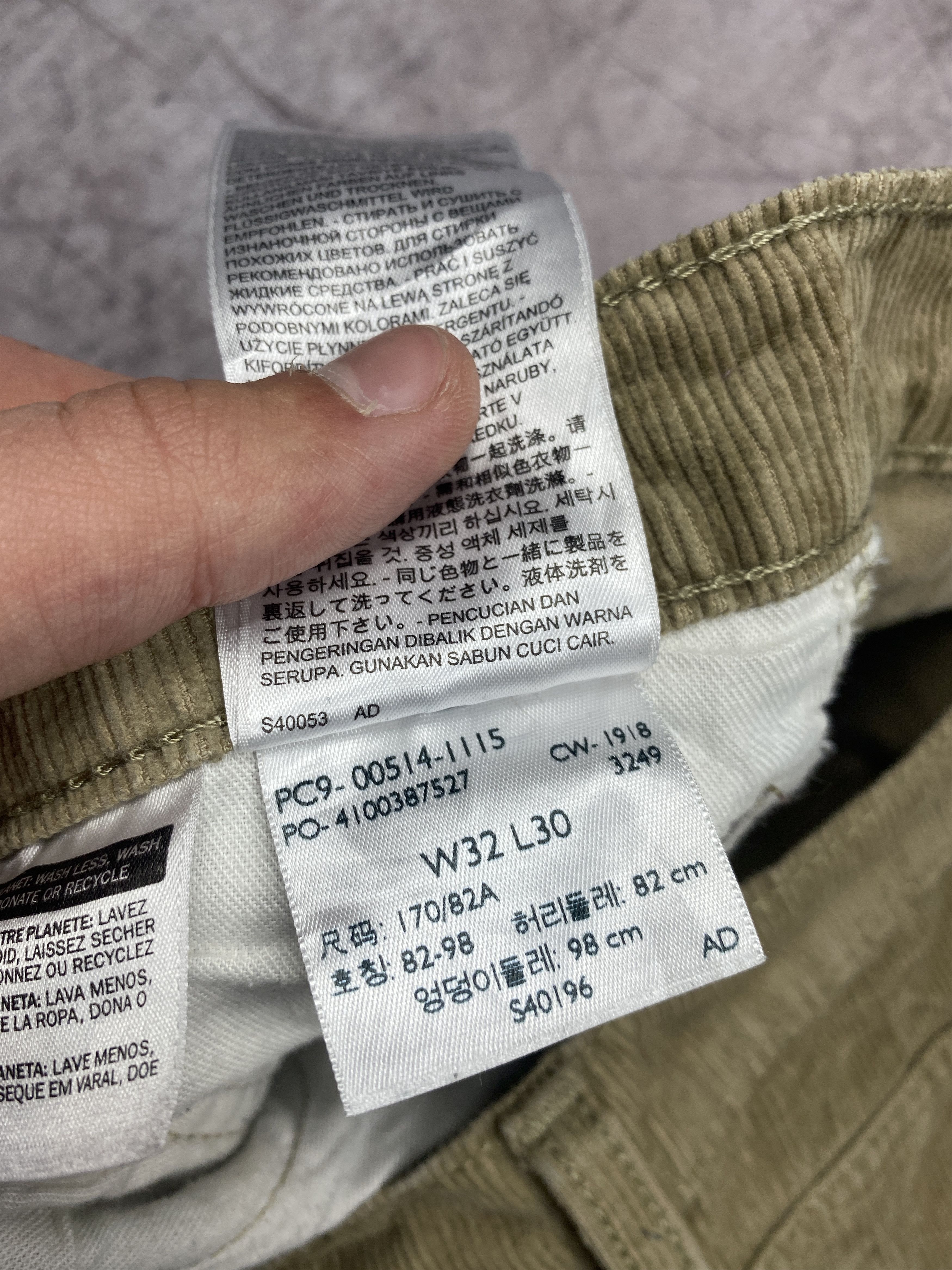 Levi's × Levi's Vintage Clothing Levis 514 Vintage Mens Jeans Corduroy Denim Pants Size US 32 / EU 48 - 9 Thumbnail