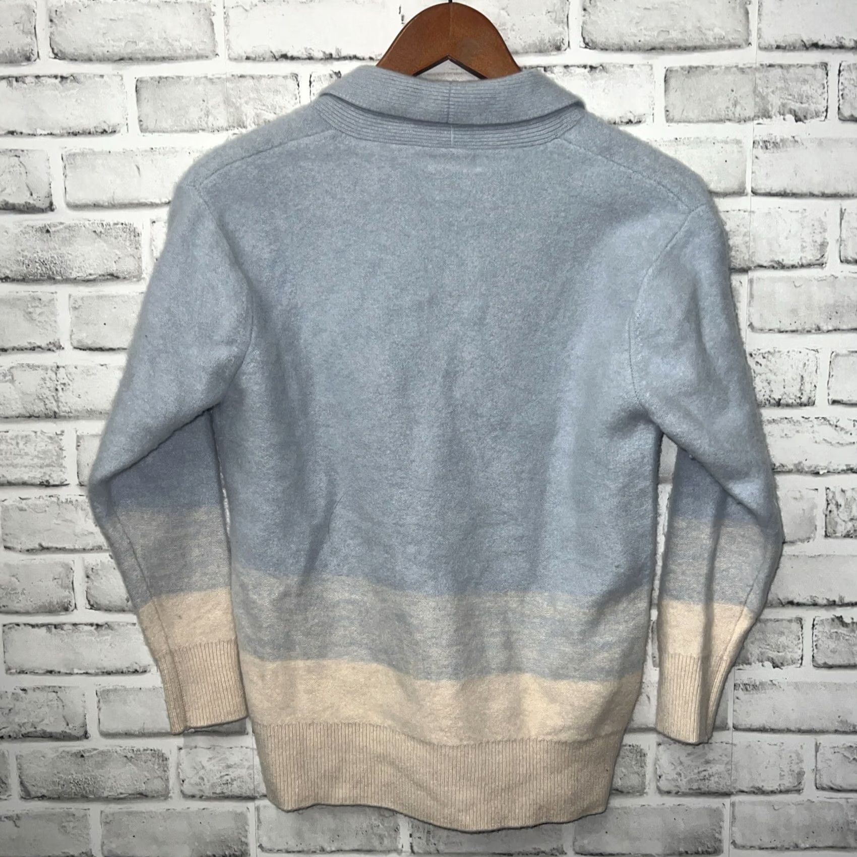 Club Monaco VINTAGE Club Monaco Cashmere Blue Sweater Womens Size XS Size XS / US 0-2 / IT 36-38 - 4 Thumbnail