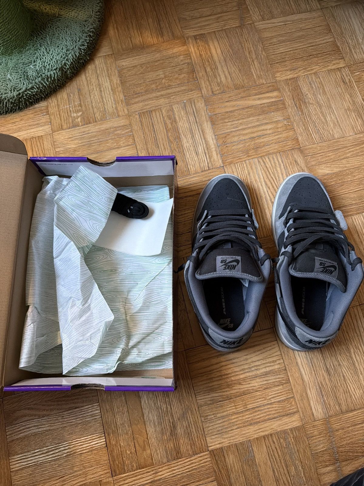 Nike SB Nike SB Dunk Low Dark Smoke Grey Size US 10.5 / EU 43-44 - 11 Thumbnail