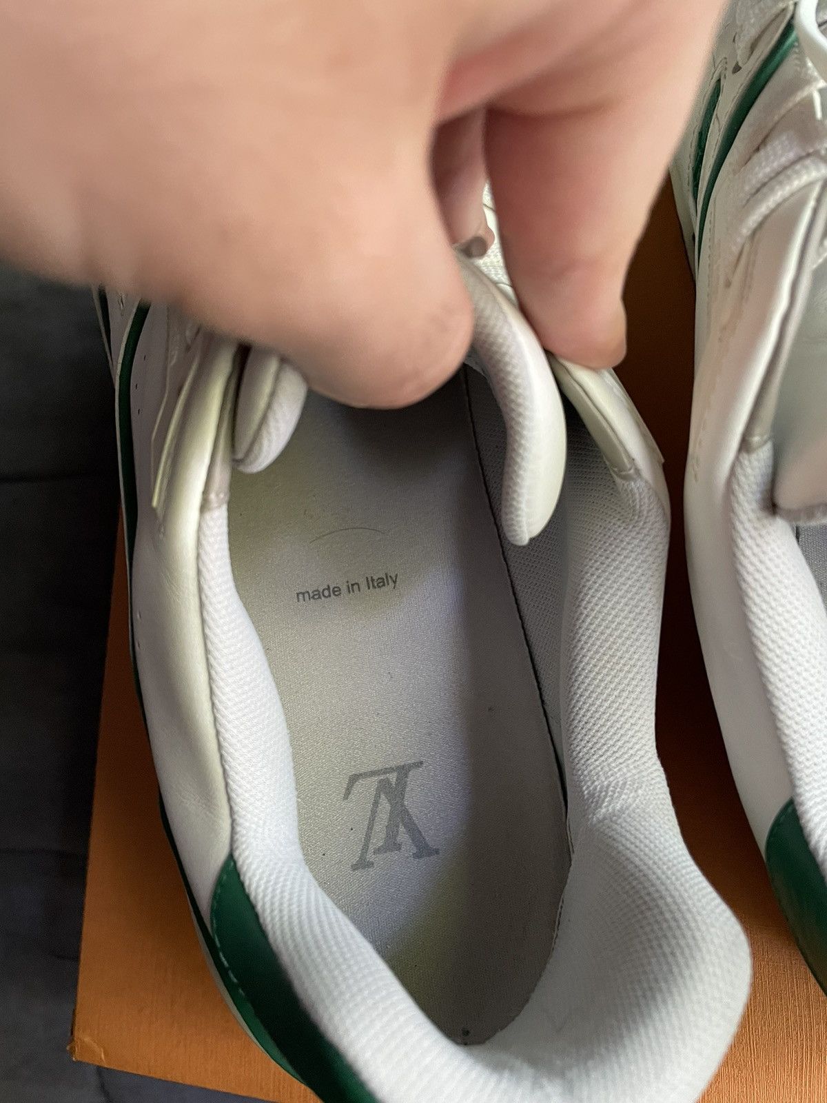 Louis Vuitton Louis Vuitton White Green Signature Trainer Sneaker Size US 11 / EU 44 - 12 Thumbnail