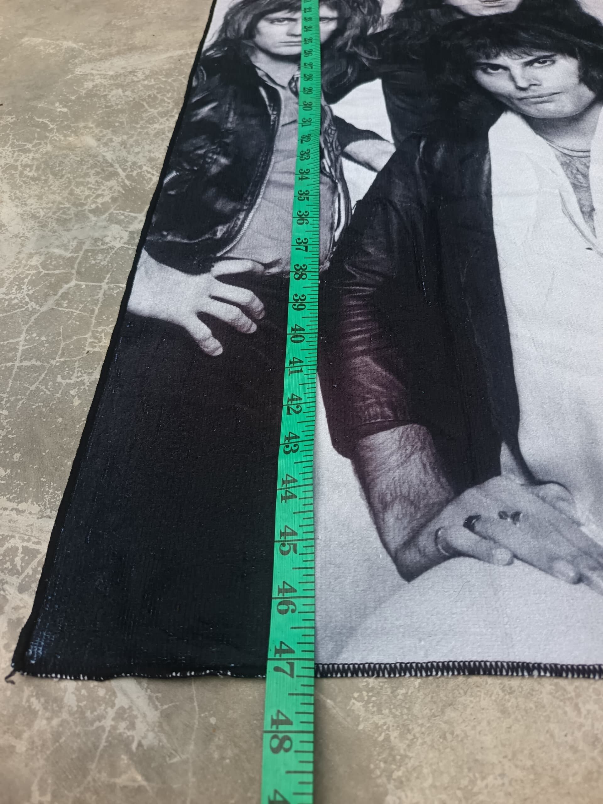 Band Tees × Vintage Queen official merch towel Size ONE SIZE - 6 Thumbnail