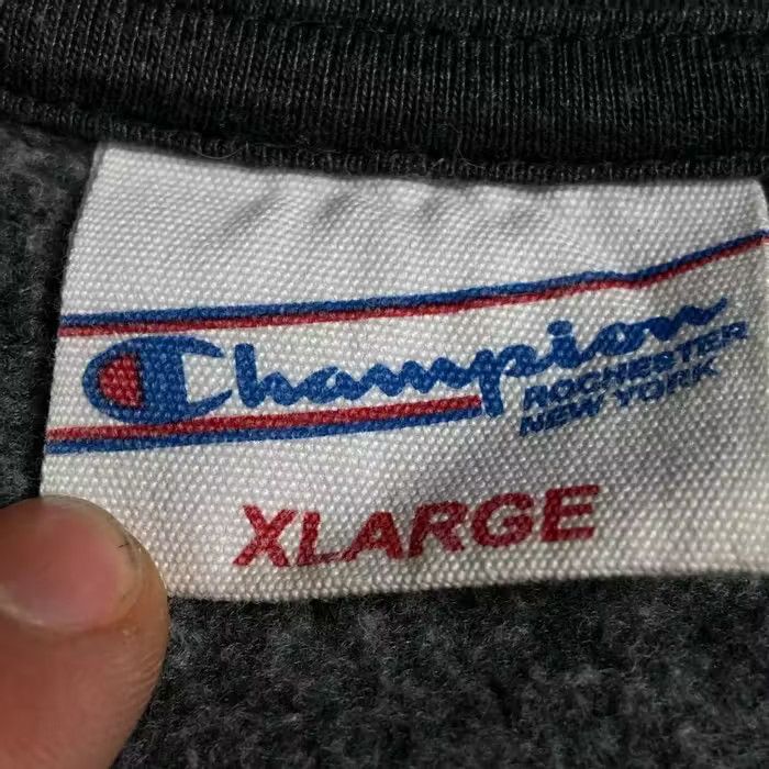 Champion × Vintage Mens Sweatshirt Champion Vintage Crew Neck Size XL Size US XL / EU 56 / 4 - 4 Thumbnail