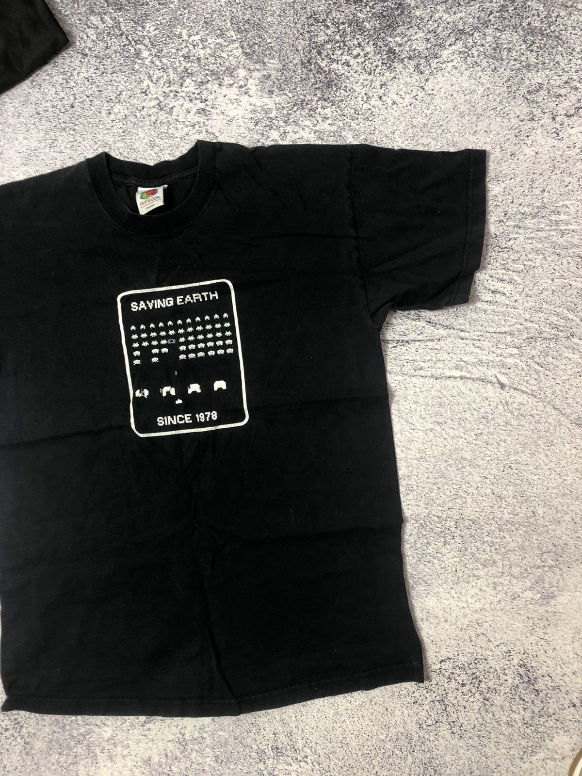Other Vintage T-shirt Saving Earth size L usa y2k casual men’s Size US L / EU 52-54 / 3 - 3 Thumbnail