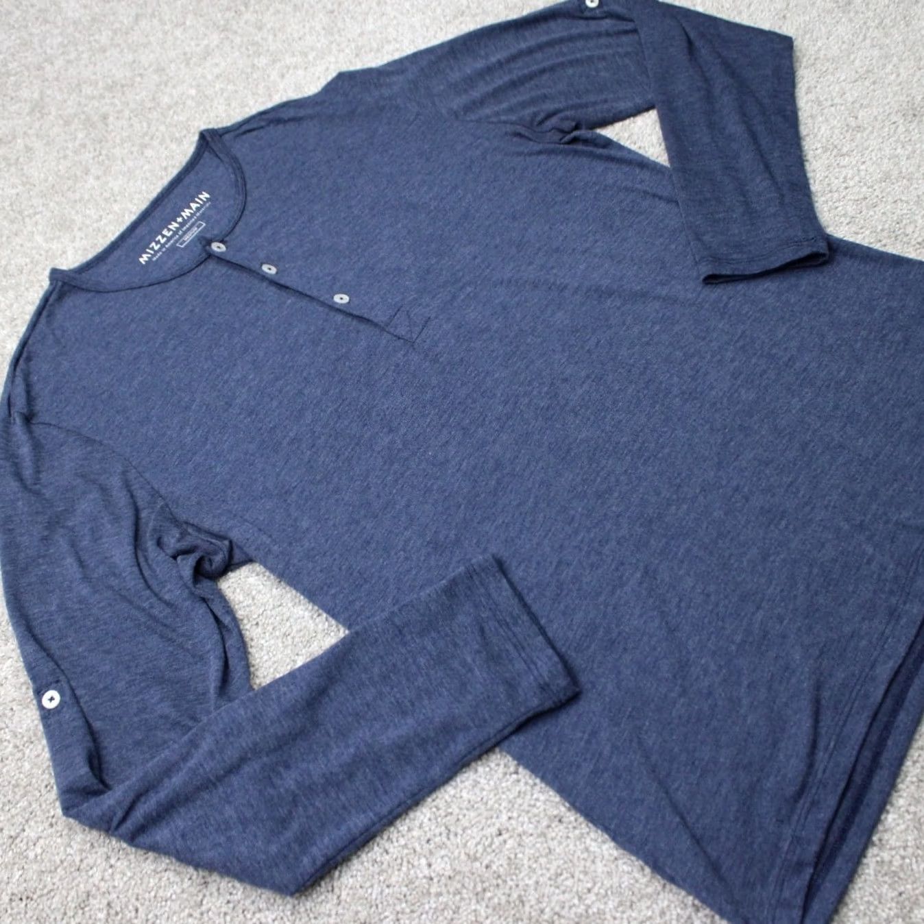 Mizzen+Main Mizzen+Main Shirt Mens Medium Blue Henley Roll Sleeve Stretch Long Sleeve Size US M / EU 48-50 / 2 - 4 Thumbnail