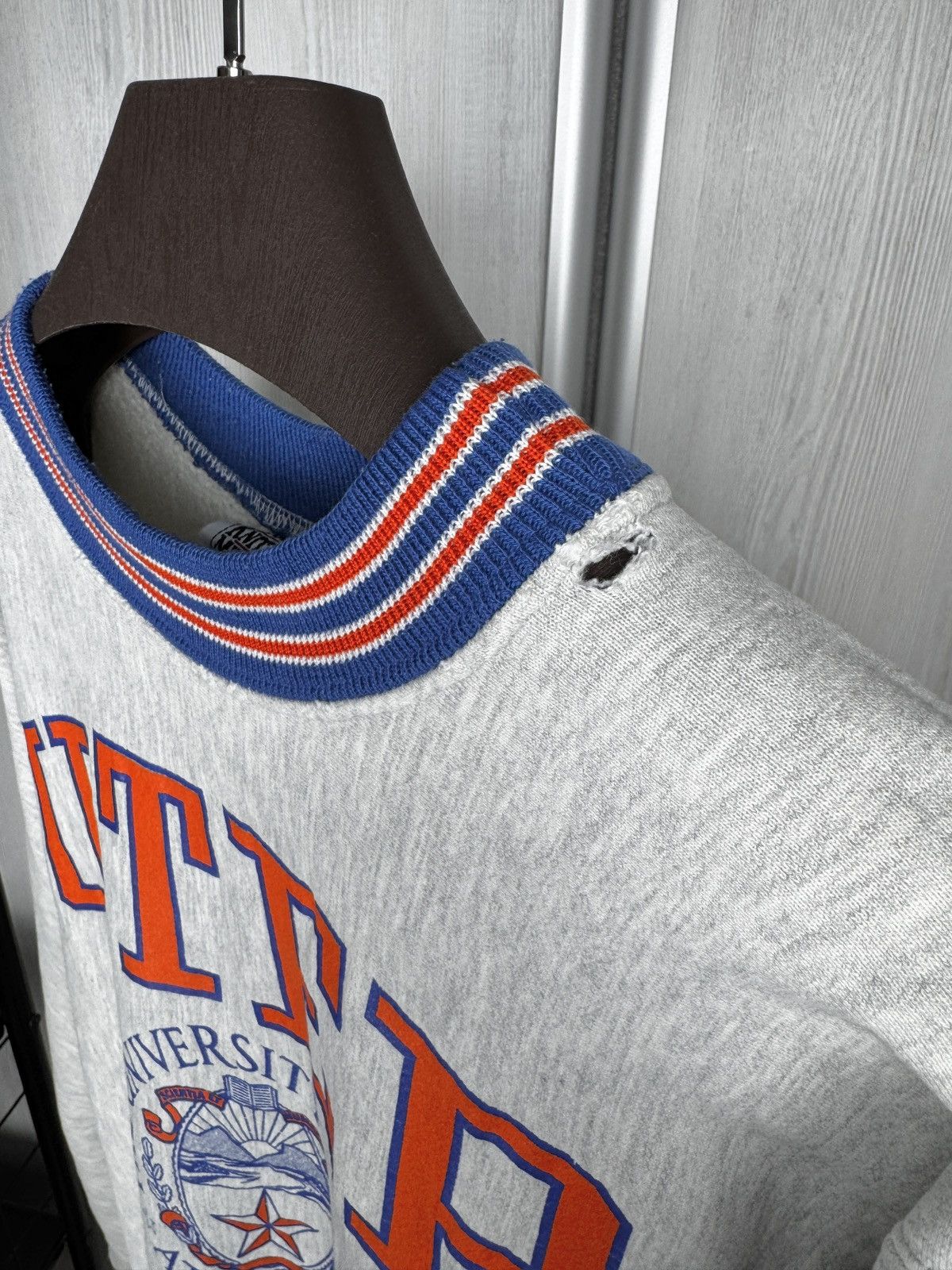 Vintage Vintage UTEP University Texas El Paso Sweatshirt 90s College Size US L / EU 52-54 / 3 - 7 Thumbnail