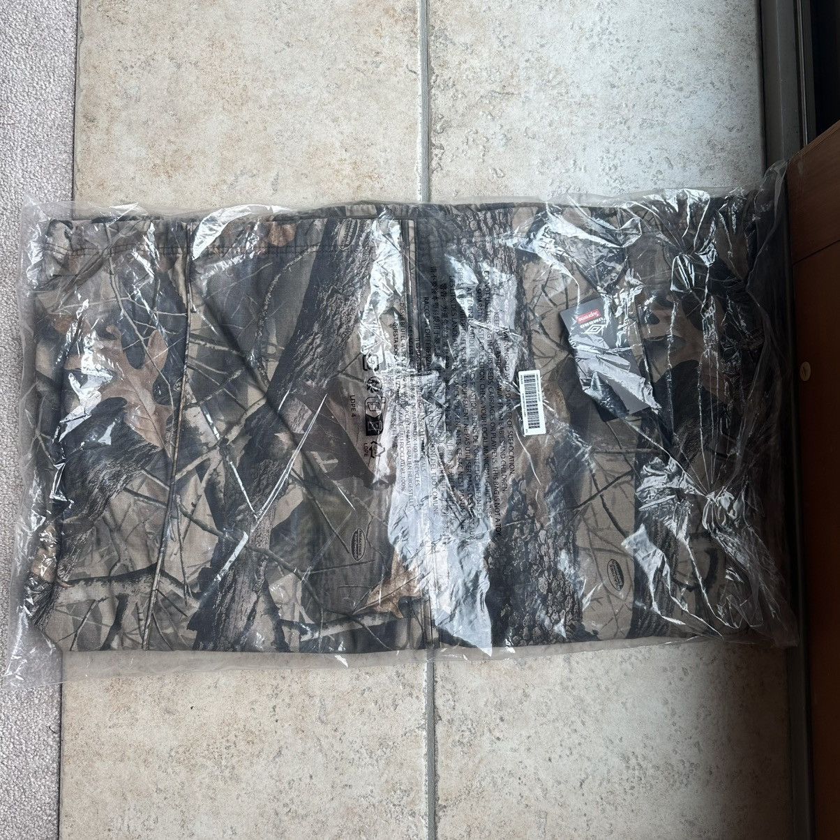 Supreme × Umbro Supreme Umbro Cotton Ripstop Track Jacket Realtree Camo XXL Size US XXL / EU 58 / 5 - 2 Thumbnail