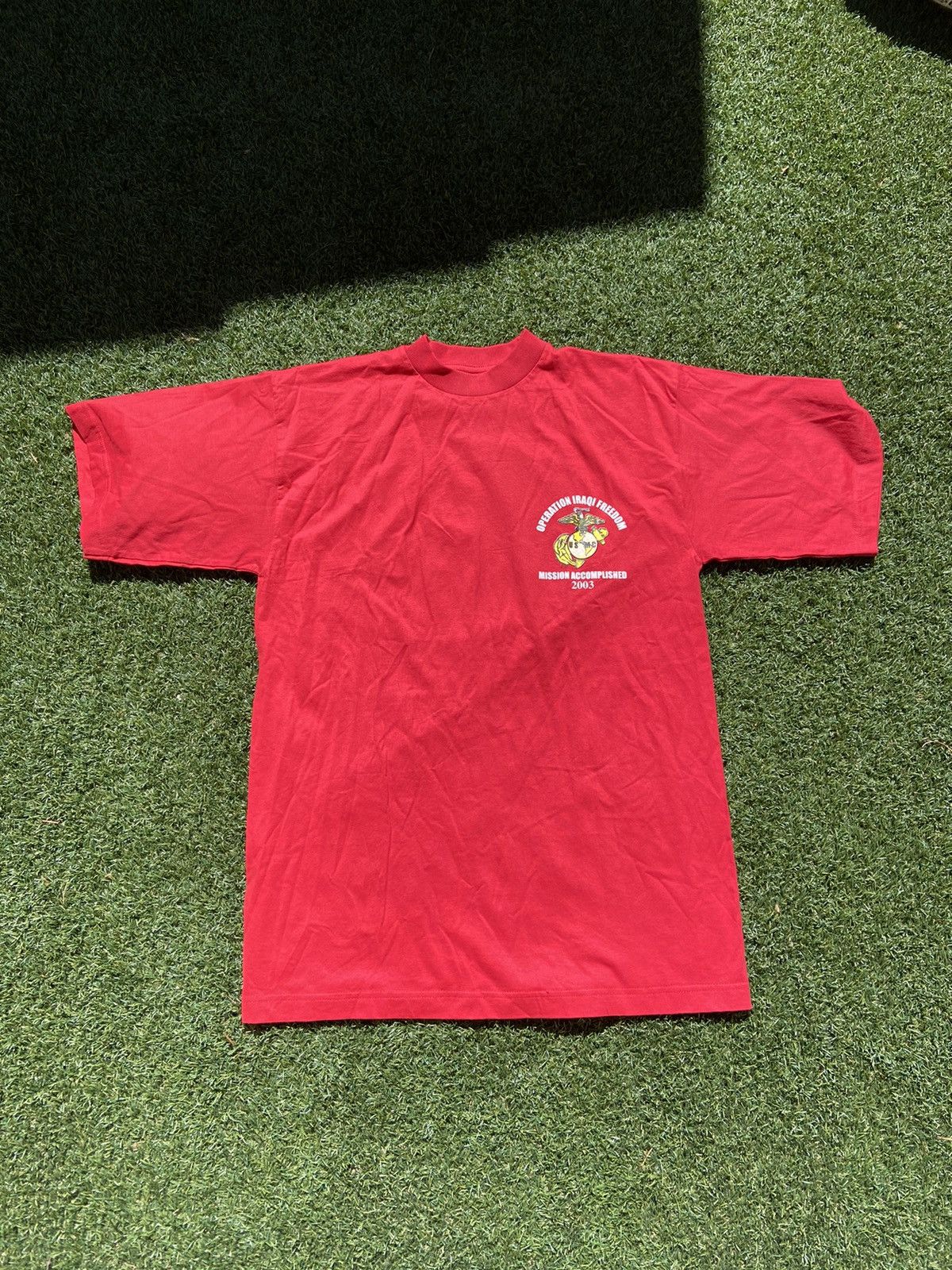 Vintage VTG 00’s Sadam Hussein Red Military Tee Size US M / EU 48-50 / 2 - 4 Thumbnail