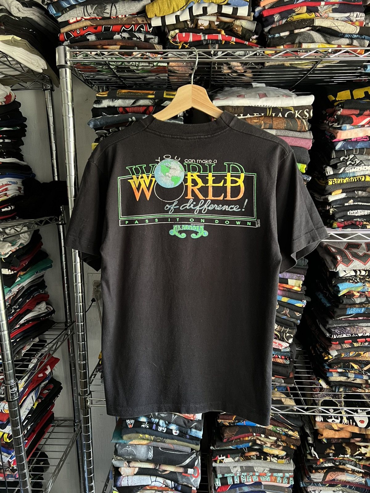 Band Tees 1981 Atlanta Tour You Can Make a World of Difference Tee Size US M / EU 48-50 / 2 - 2 Thumbnail