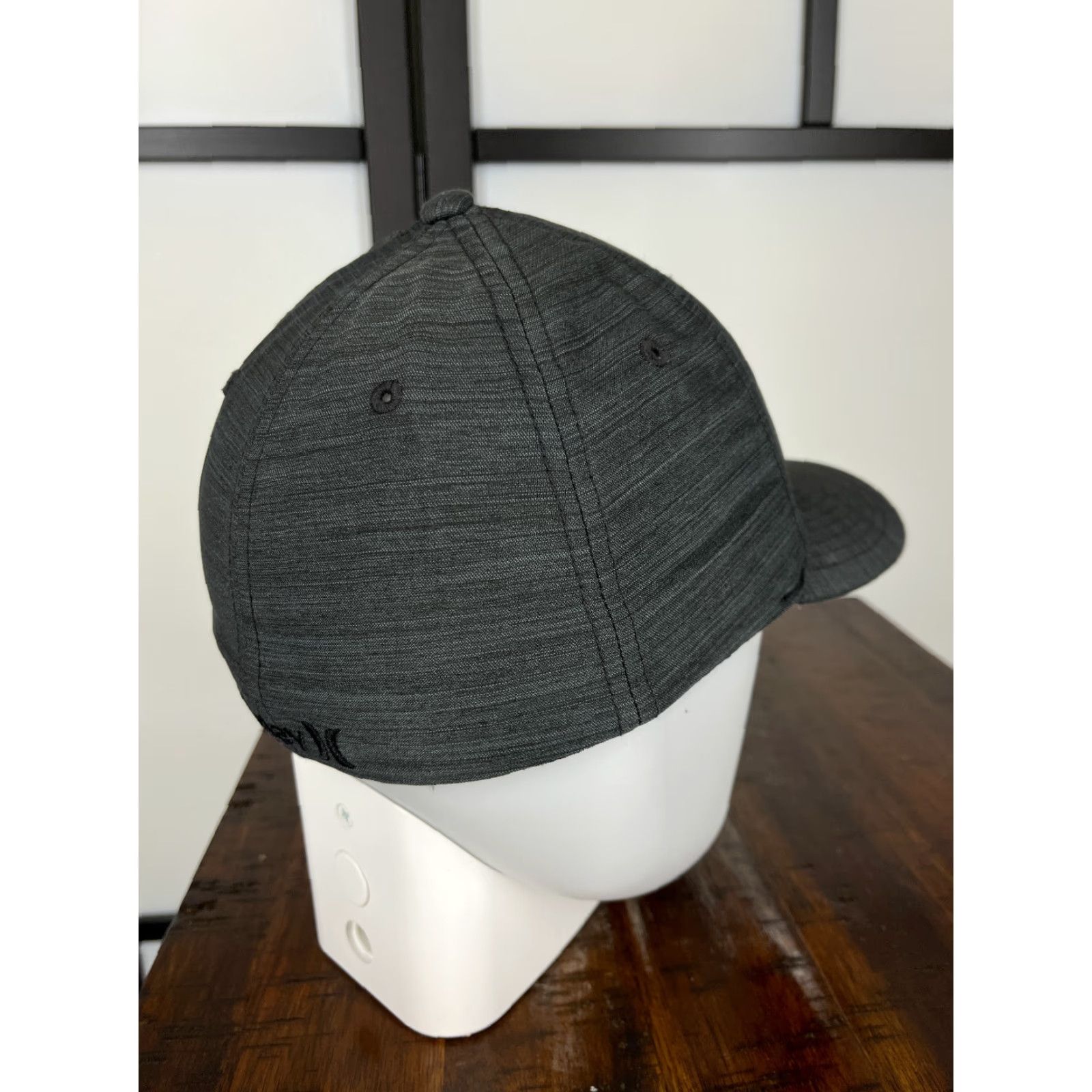 Hurley Hurley Hat Cap Fitted Adult Small Medium Gray Polyester Blend Flexfit Skate Mens Baseball Cap Size ONE SIZE - 7 Thumbnail