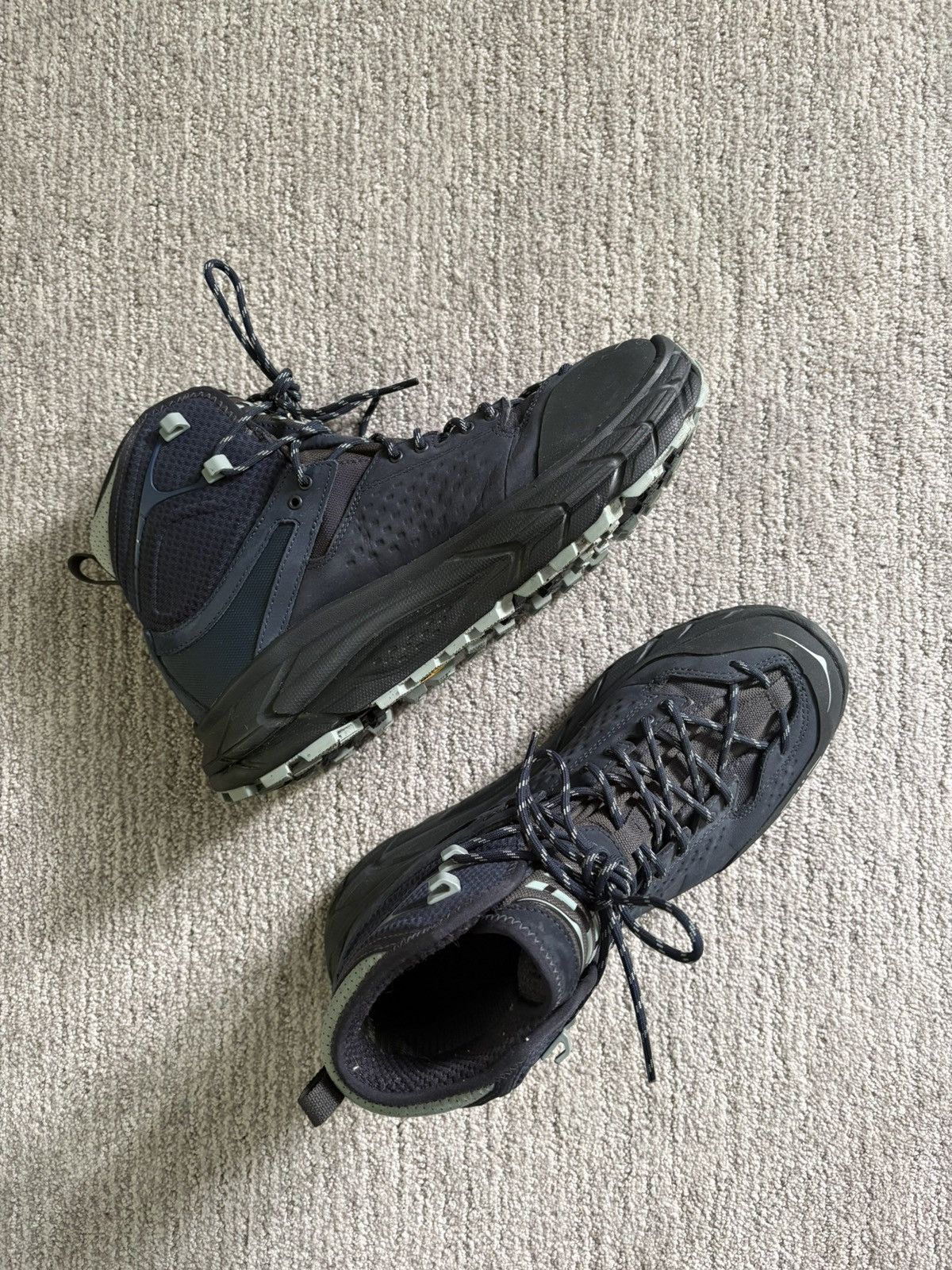Hoka × _J.L-A.L_ Hoka One One Tor Ultra Hi - J.L-A.L_Aurora Size US 10.5 / EU 43-44 - 1 Thumbnail
