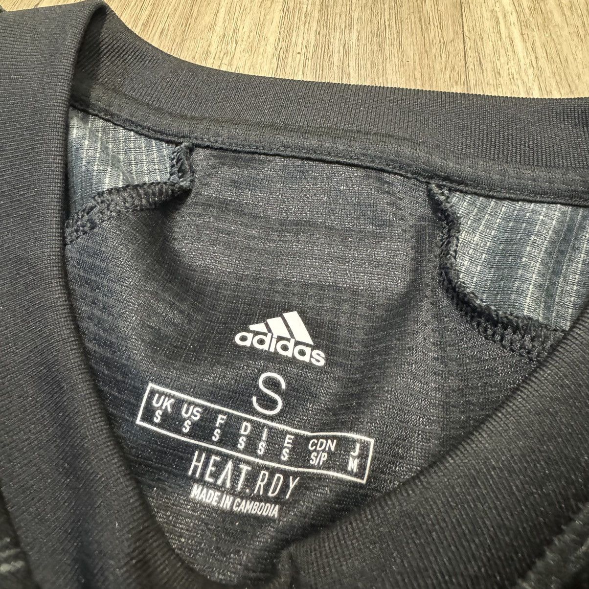Adidas Real Madrid 20/21 player issue L/S third away #4 S.Ramos Size US S / EU 44-46 / 1 - 6 Thumbnail