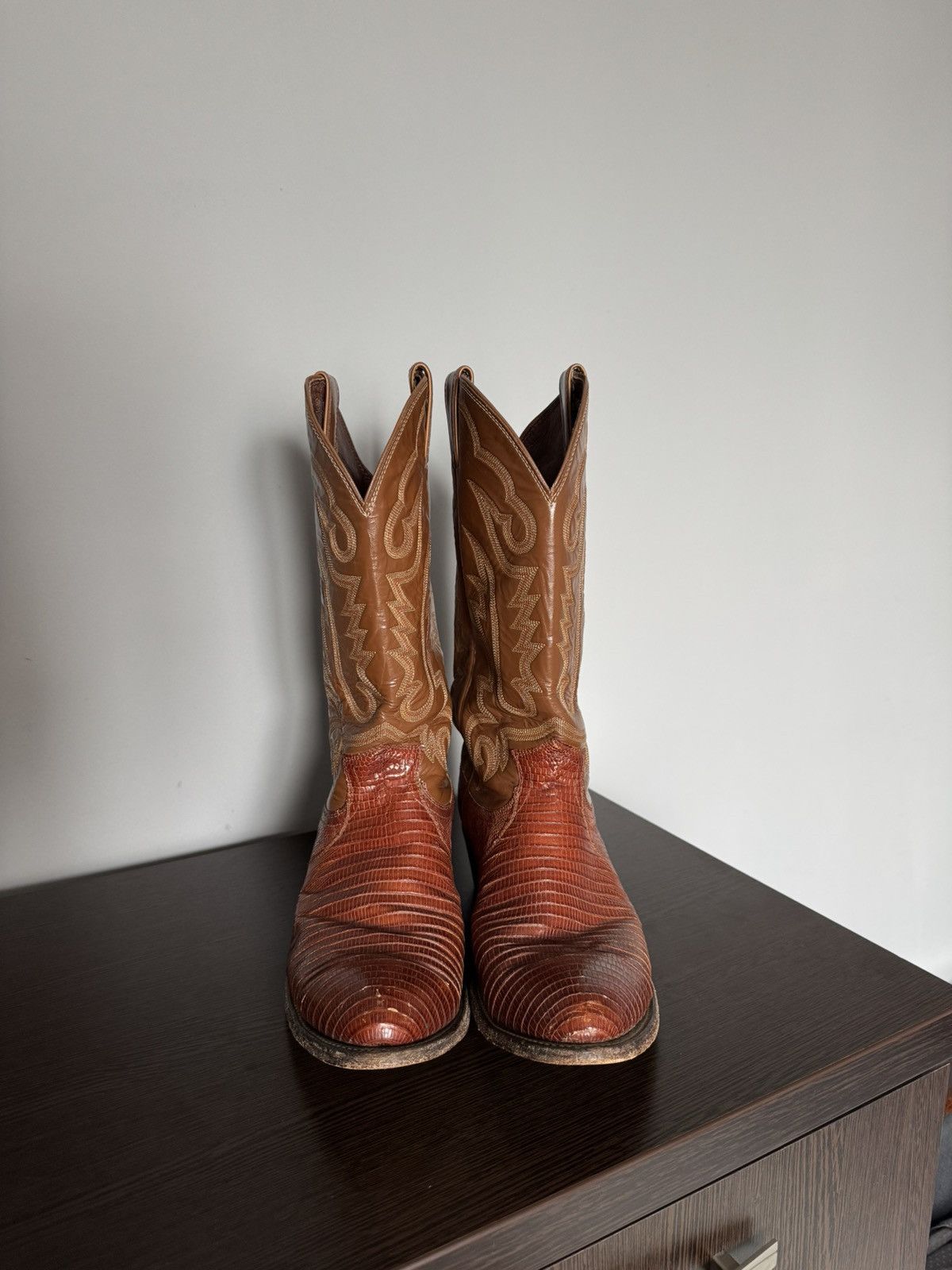 Justin Boots Vintage Justin Boots Brown Mid Calf Leather Cowboy Size9 USA Size US 9 / EU 42 - 3 Thumbnail