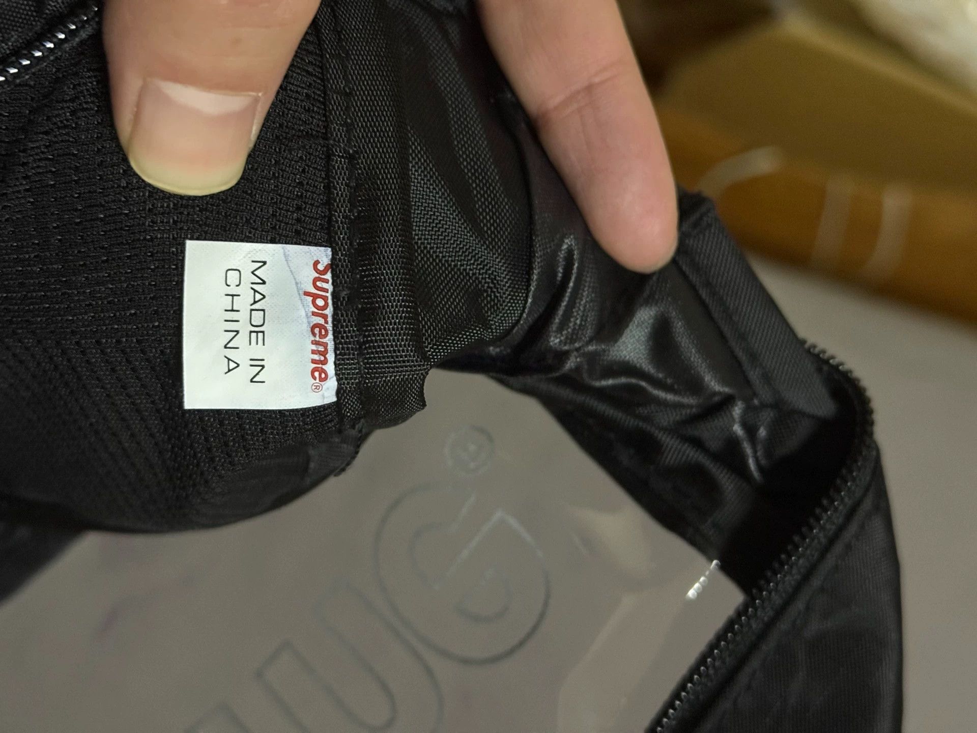 Supreme Supreme Toiletry Bag Black New With Red Tag Size ONE SIZE - 5 Thumbnail