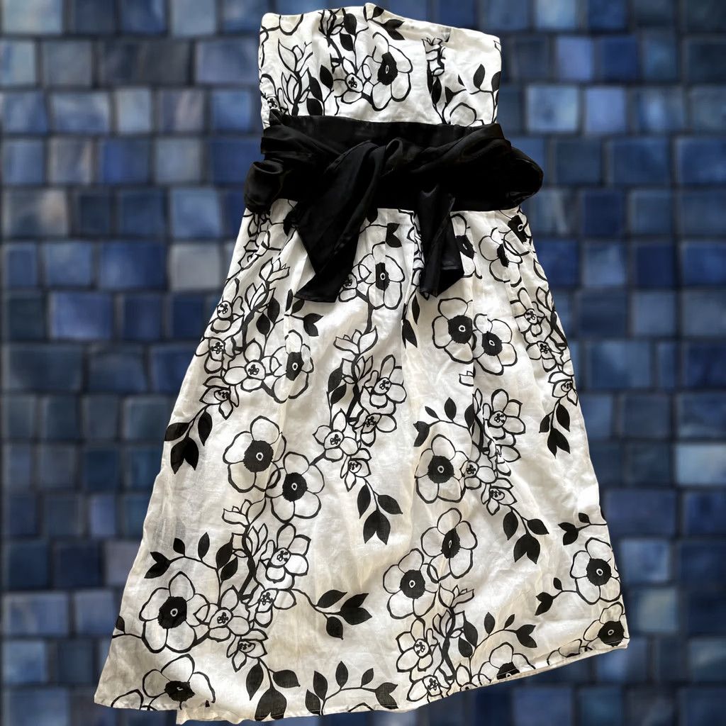 Vintage Zinc Black and White Floral Strapless Sleeveless Ribbon Dress S Size S / US 4 / IT 40 - 1 Thumbnail