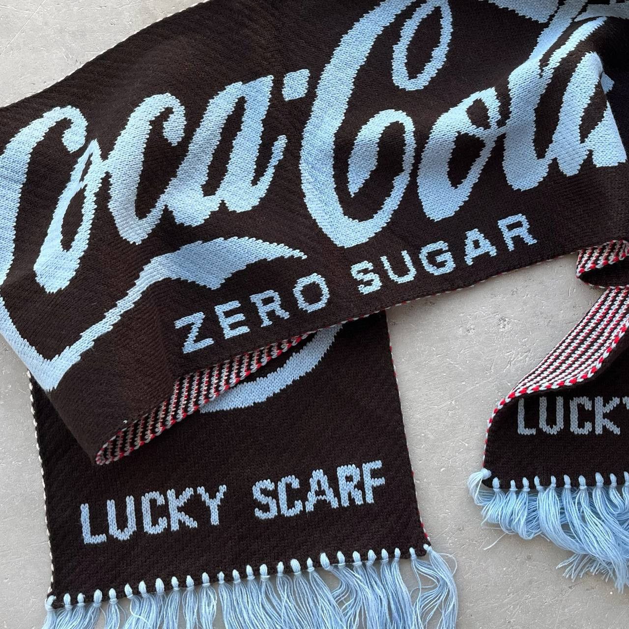 Coca Cola × Highsnobiety Highsnobiety x Coca-Cola Zero Sugar Scarf Size ONE SIZE - 2 Thumbnail