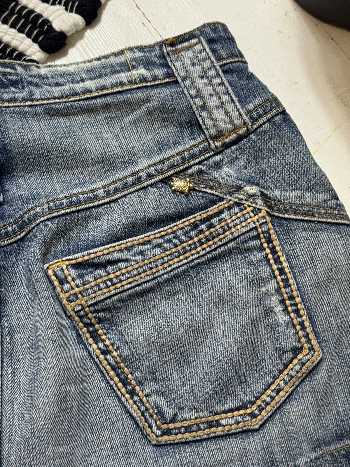 Just Cavalli VINTAGE JUST CAVALLI 2000s MINI DENIM SKIRT Size 27" / US 4 / IT 40 - 7 Thumbnail