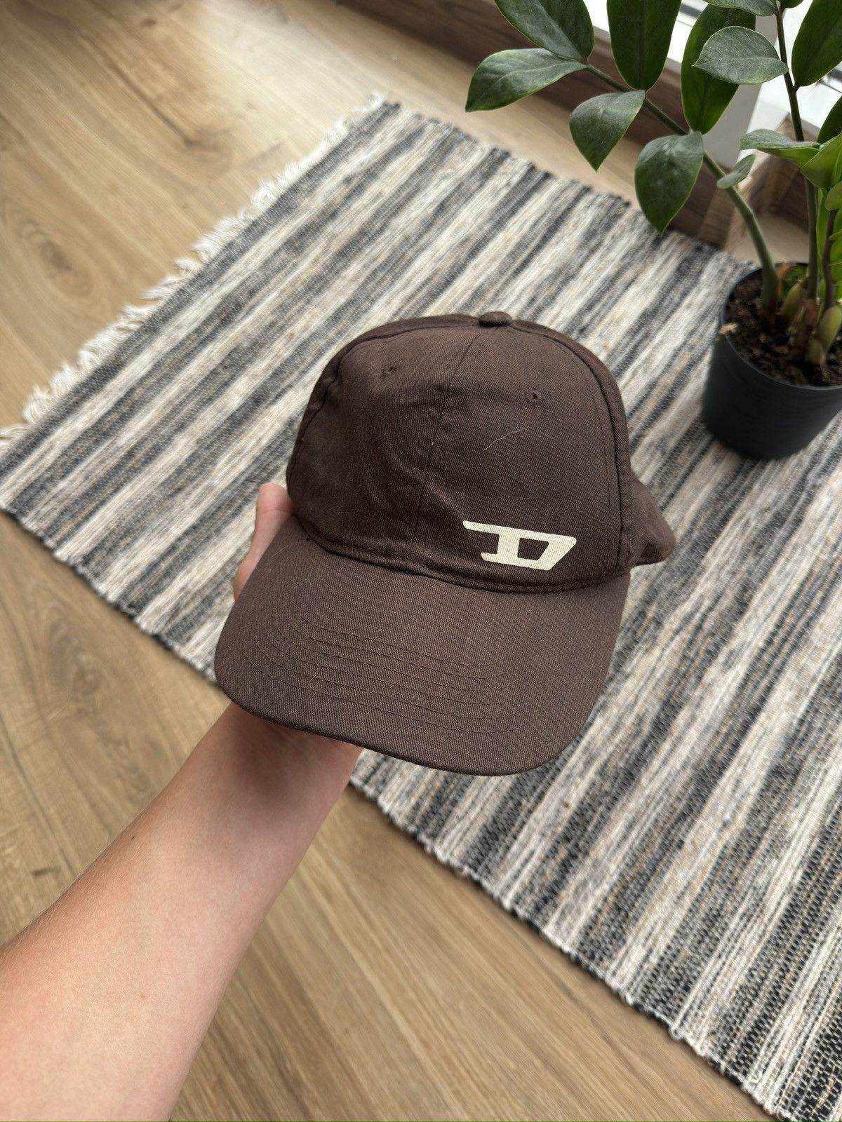 Diesel Vintage DIESEL Brown Y2K Distressed cap hat Size ONE SIZE - 2 Thumbnail