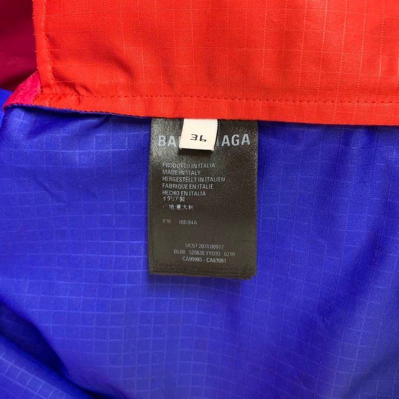 Balenciaga Balenciaga size 36 Red and Blue Large Logo Windbreaker Size S / US 4 / IT 40 - 7 Thumbnail