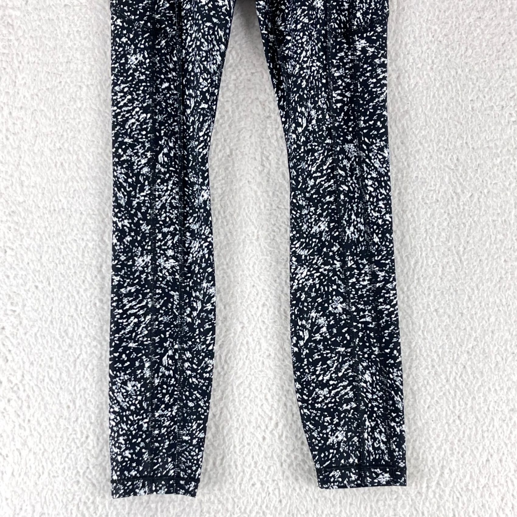 Athleta Athleta Leggings Womens XXS Black White Ultimate Stash 7/8 Tight Yoga Gym Size 24" / US 00 / IT 34 - 3 Thumbnail