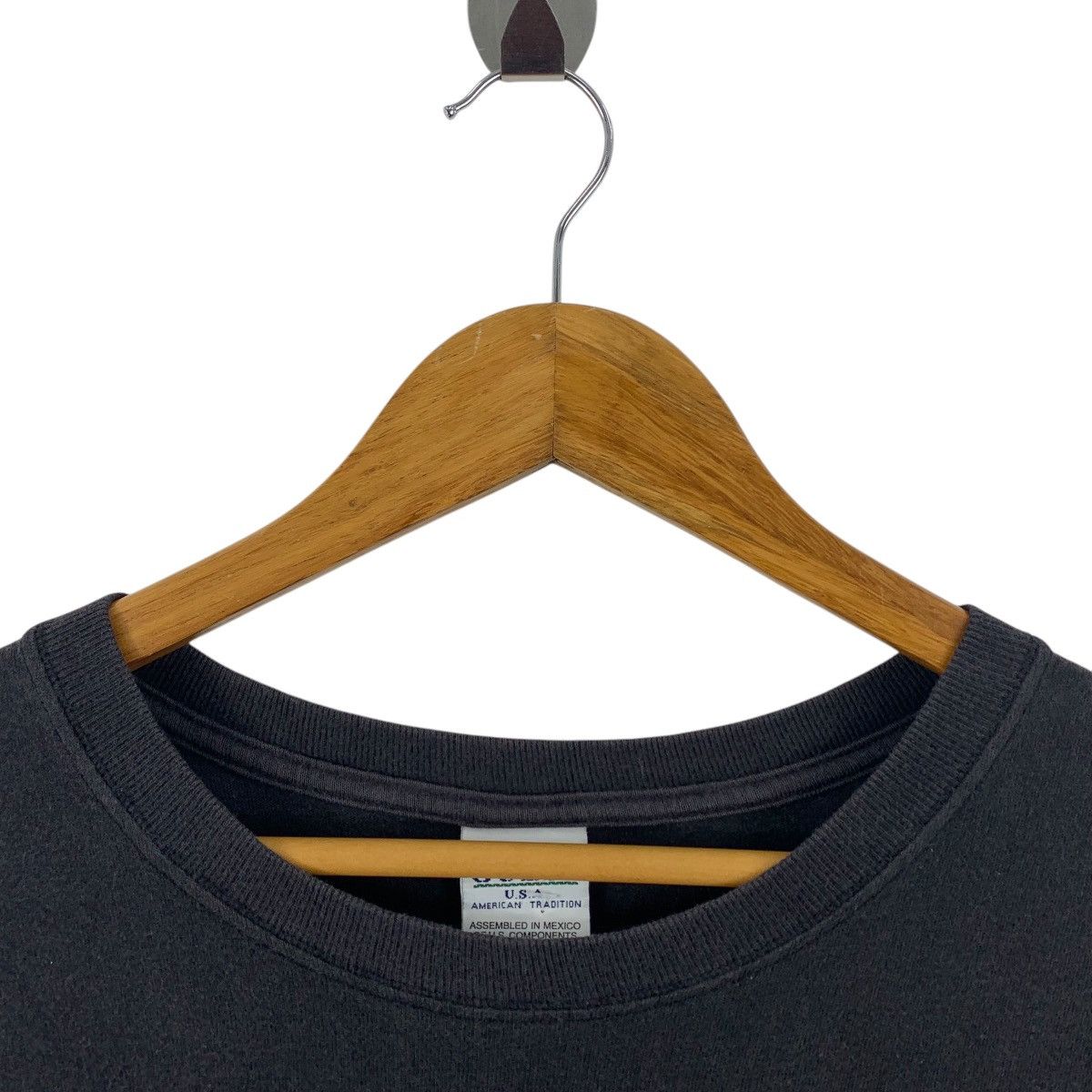 Guess × Vintage Vintage GUESS by Georges Marchiano Simpel spellout tee Size US M / EU 48-50 / 2 - 5 Thumbnail