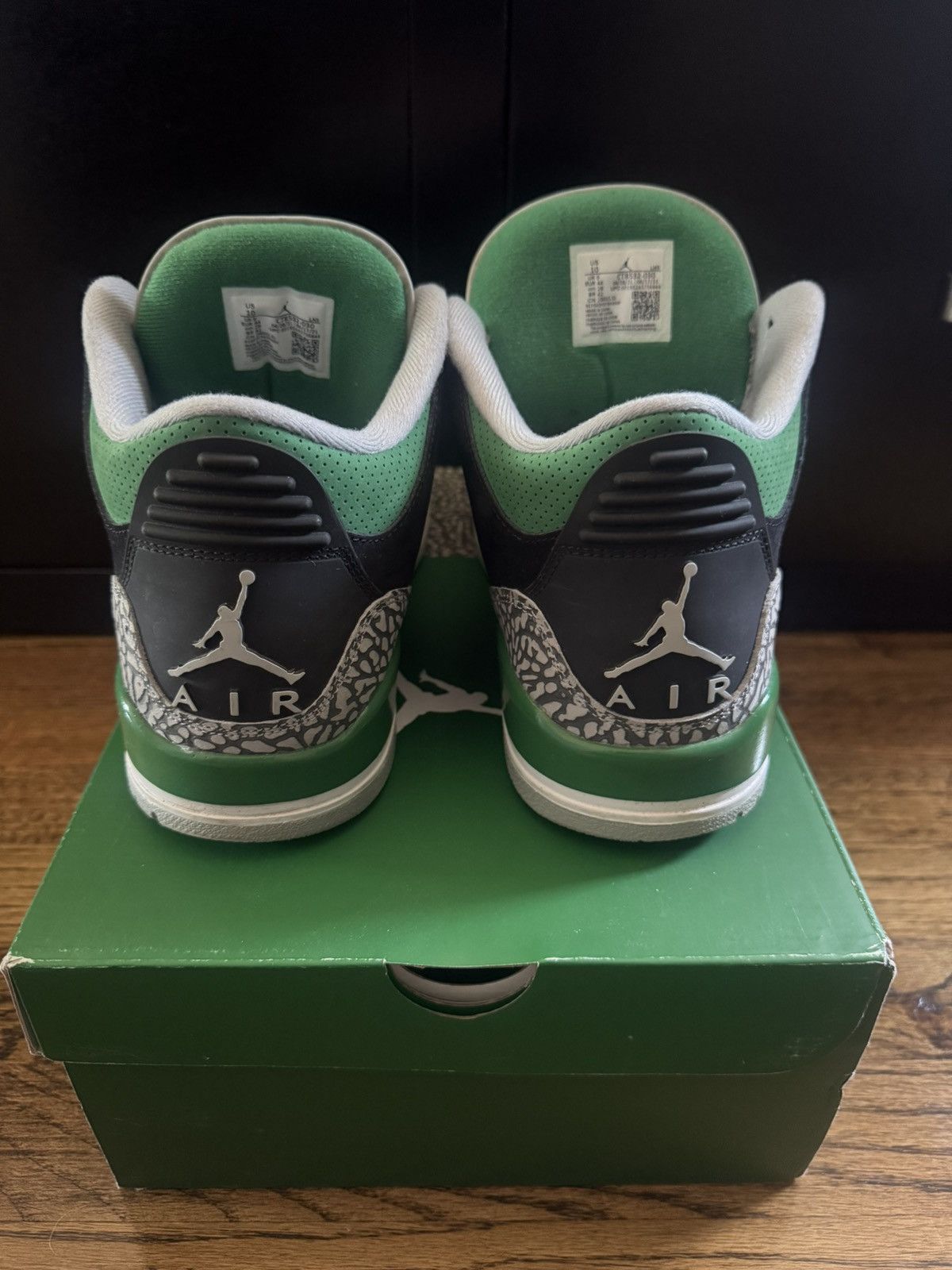 Jordan Brand Air Jordan 3 Retro 'Pine Green' Size US 10 / EU 43 - 7 Thumbnail