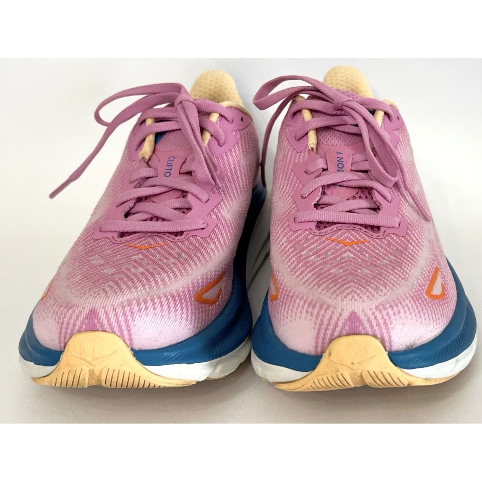 Vintage HOKA Clifton 9 Women's Low Top Sneaker Pink Blue Lavender 7B EUC USA Size 7 Size US 7 / IT 37 - 5 Thumbnail