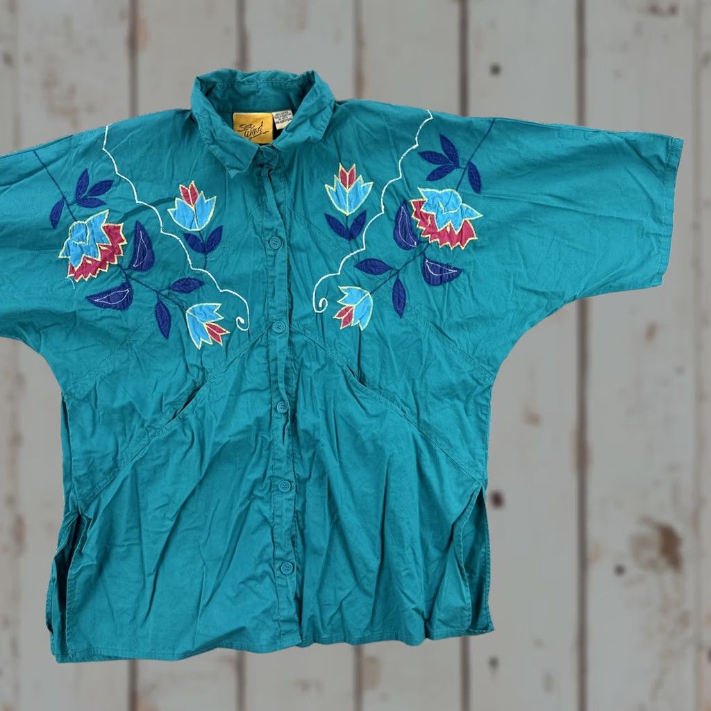 Vintage VINTAGE Sea Wing Shirt Womens One Size Fits All Green Embroidered Pocketed Button Up Shirt L Green Womens Size L / US 10 / IT 46 - 1 Thumbnail