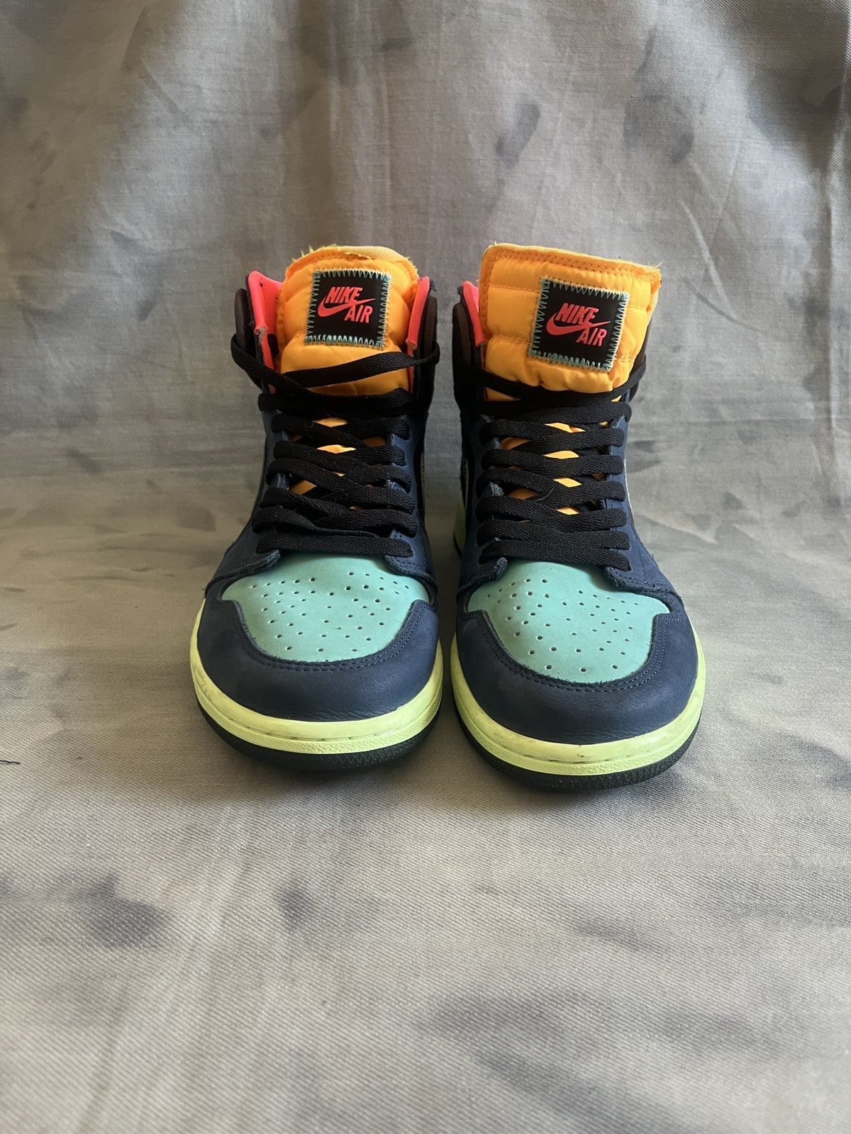 Jordan Brand × Nike Air Jordan 1 Retro High “Tokyo Bio Hack” Size US 10 / EU 43 - 2 Thumbnail