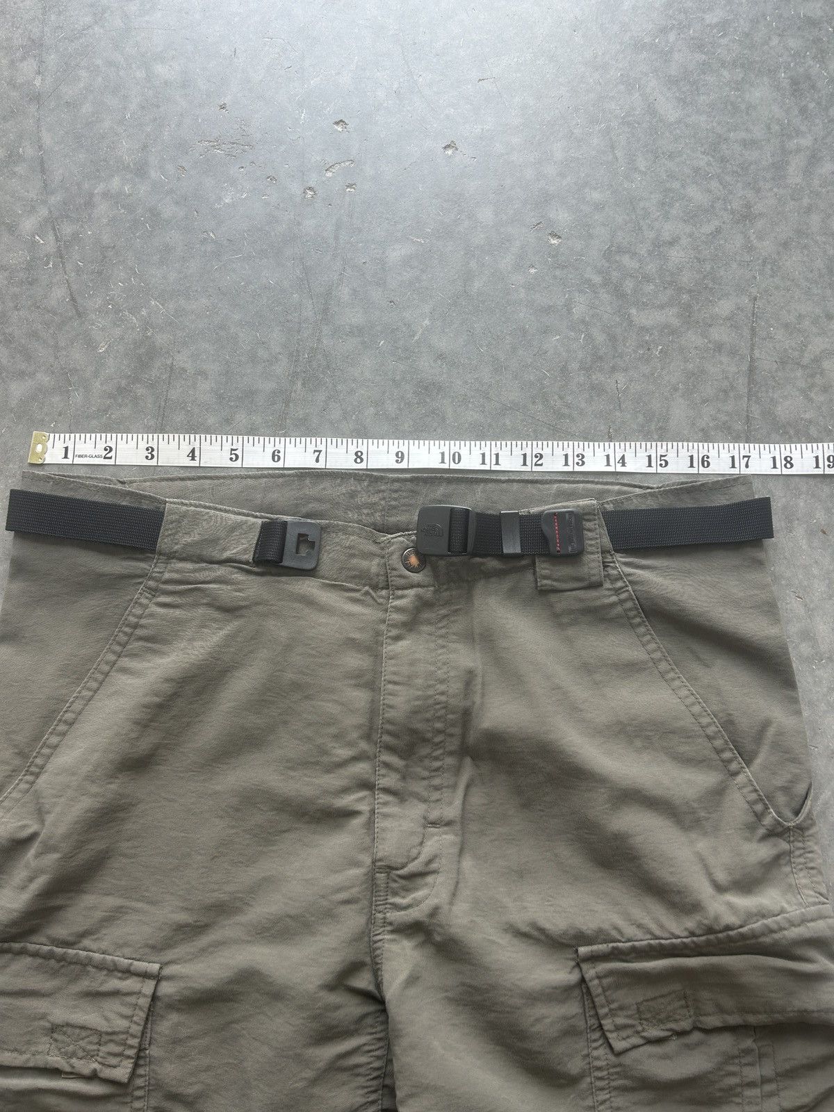 The North Face × Vintage Vintage Y2K The North Face Belted Nylon Shorts Size US 34 / EU 50 - 8 Thumbnail