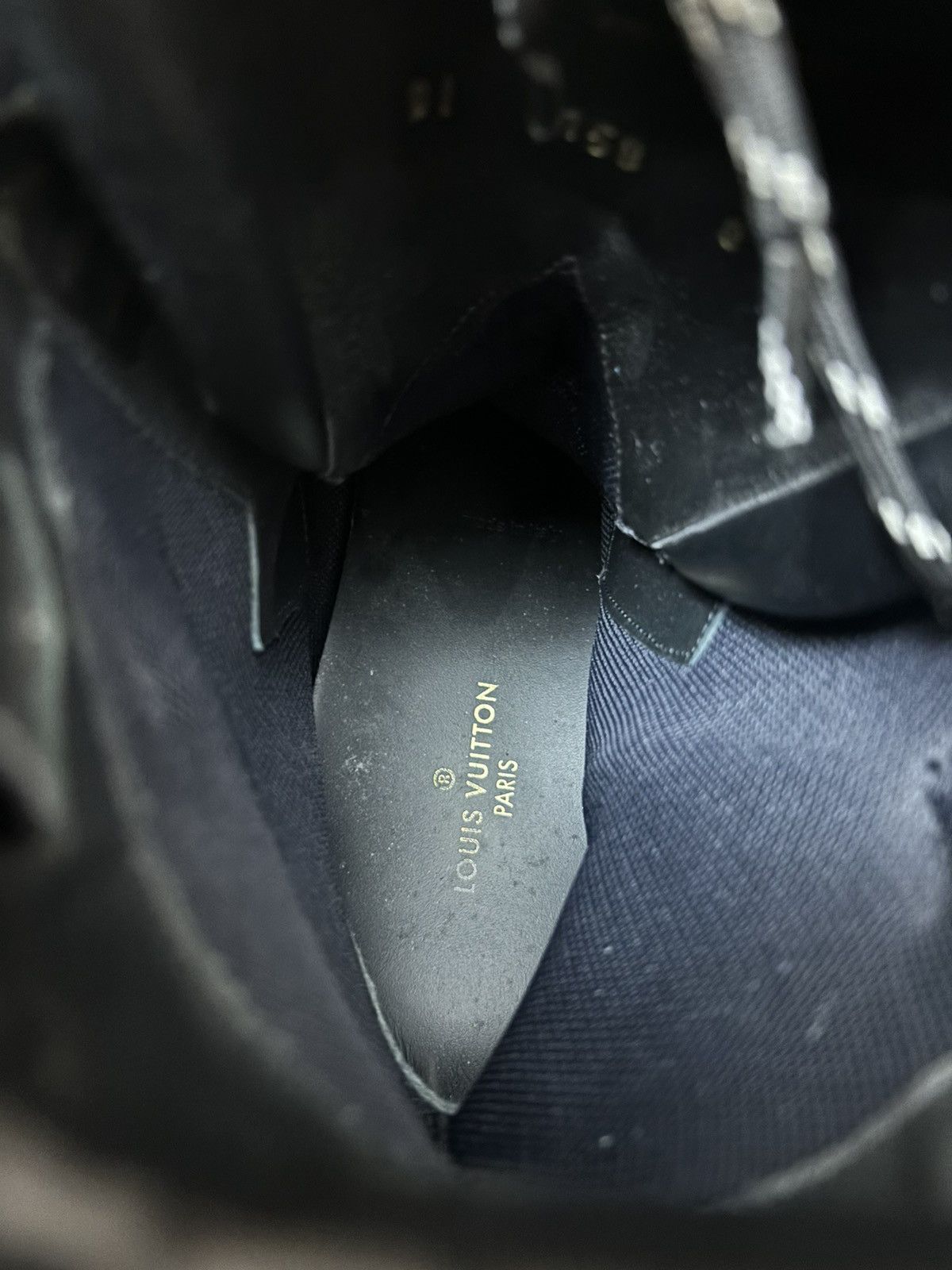 Louis Vuitton Louis Vuitton LV Monogram Patent Leather Outland Boot Size US 8 / EU 41 - 9 Thumbnail