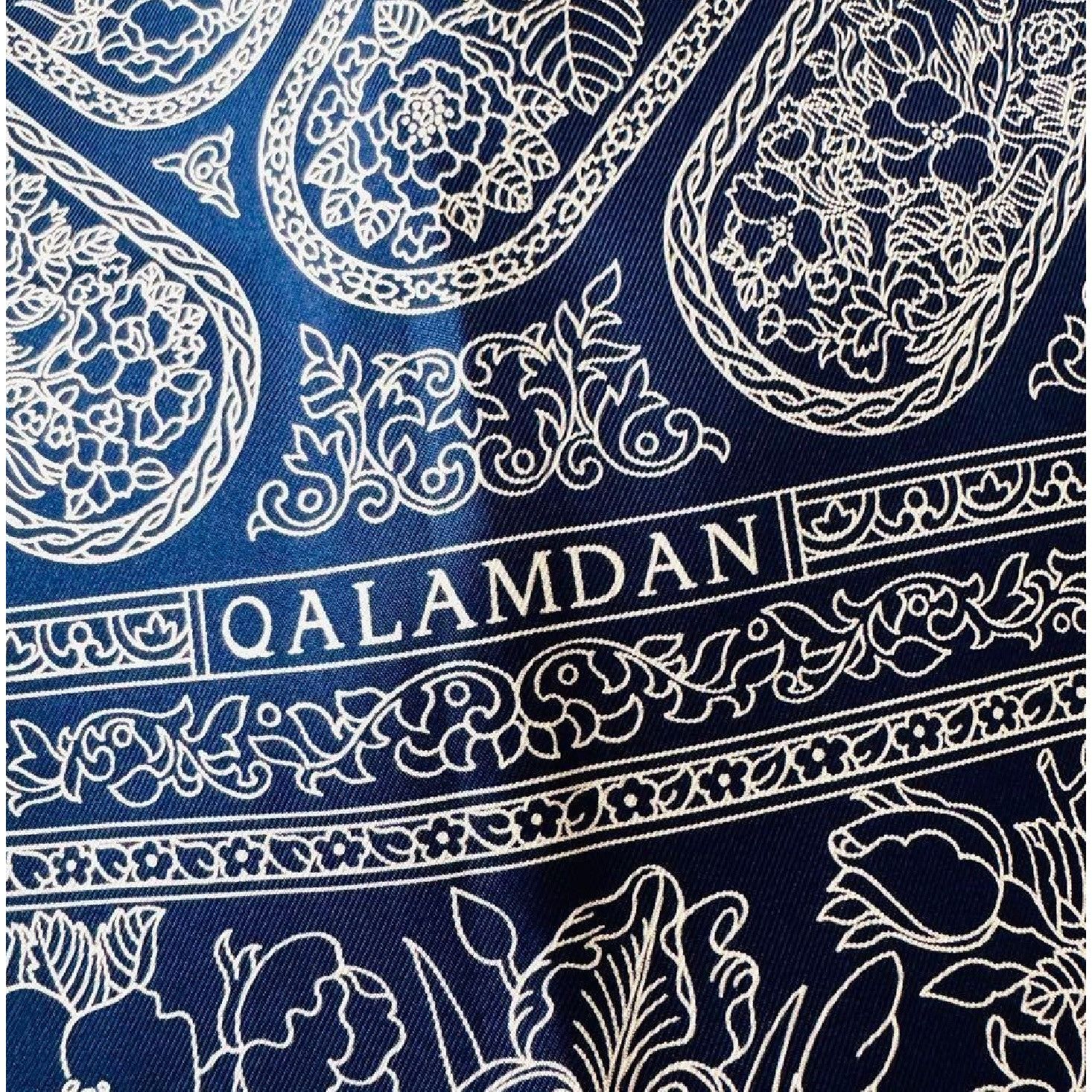 Hermes NWOT Hermes blue white qalamdan details pattern scarf 87 cm Size ONE SIZE - 3 Thumbnail