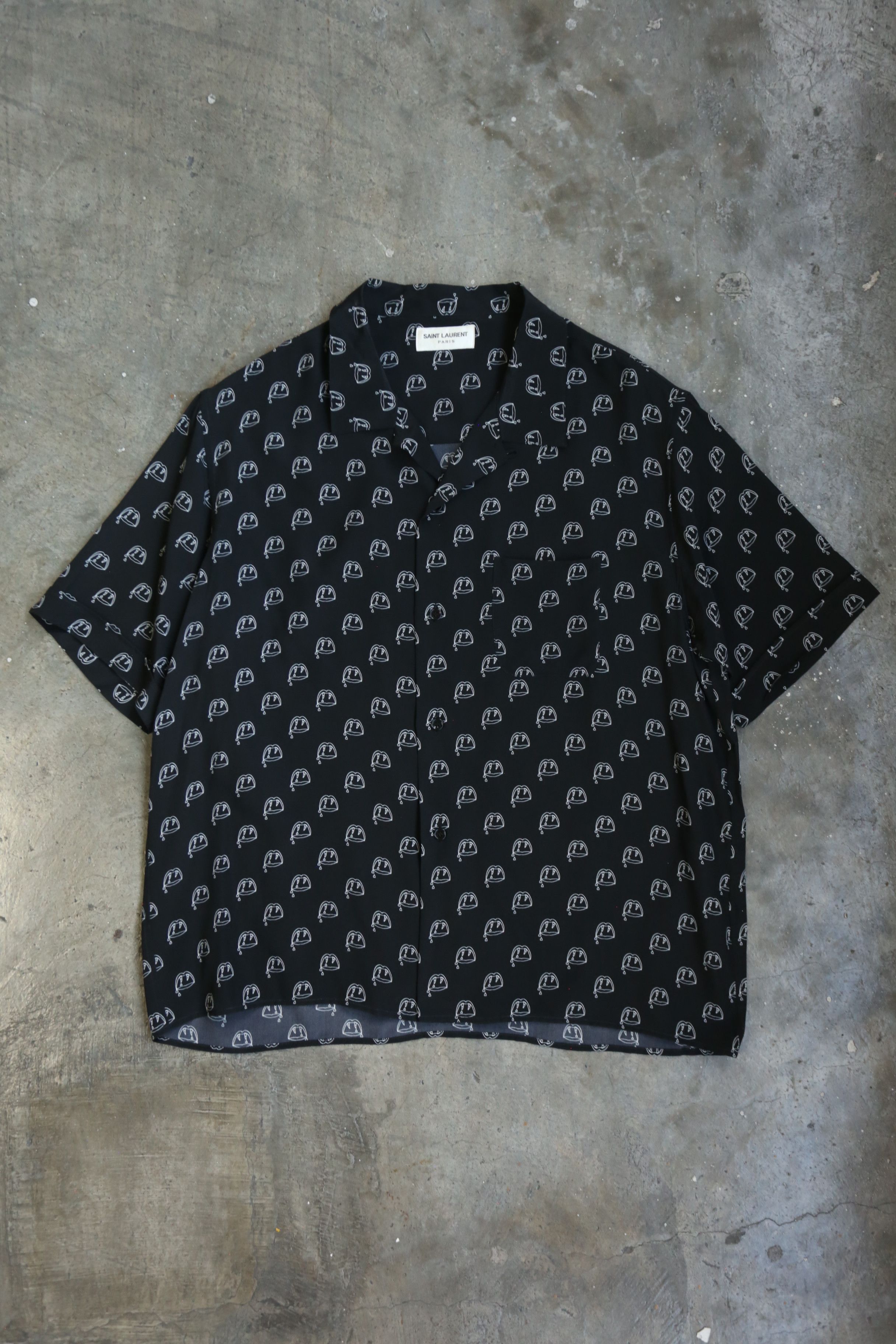 トップス Saint Laurent Paris SS15 Bloodluster Saint Laurent // Black Blood Luster Fang T-Shirt – VSP Consignment