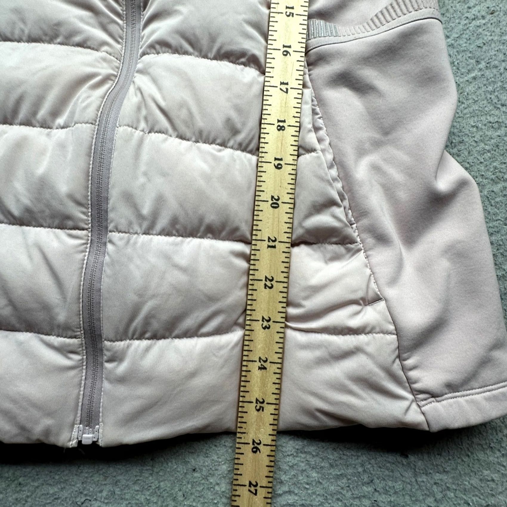 Lululemon Lululemon Down For It All Vest Womens 12 Pink 700 Fill Goose Down Vest Sleeveless Zip Crowned with Zipper Countdown - Note: This is not compliant. Size XL / US 12-14 / IT 48-50 - 4 Thumbnail