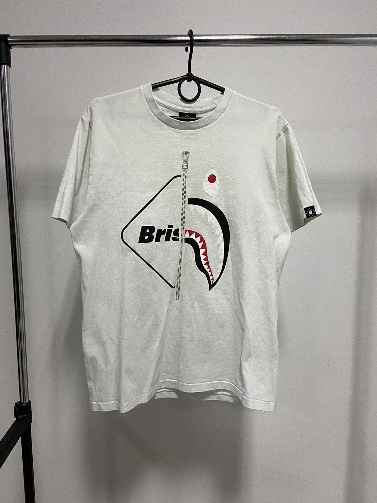 Bape Bape fcrbape big logo t shirt vintage skate Size US M / EU 48-50 / 2 - 1 Thumbnail