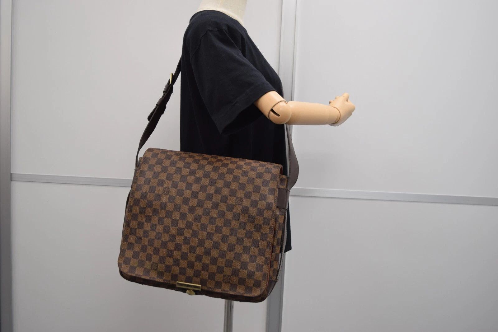 Louis Vuitton Louis Vuitton Bastille Crossbody Bag Damier Ebene N45258 Size ONE SIZE - 3 Thumbnail