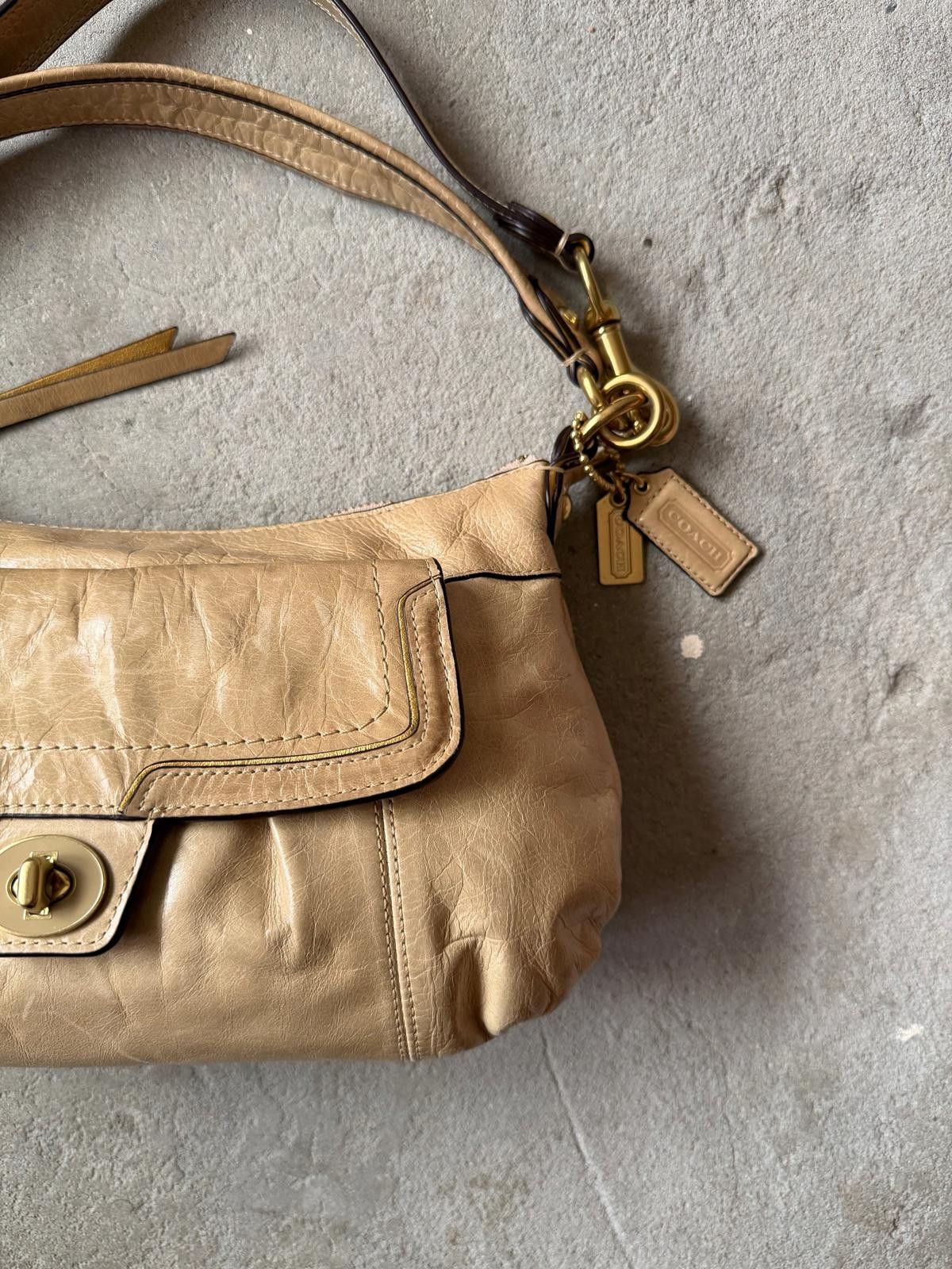 Coach Coach 2Way Poppy Leather Shoulder Bag Beige Size ONE SIZE - 4 Thumbnail