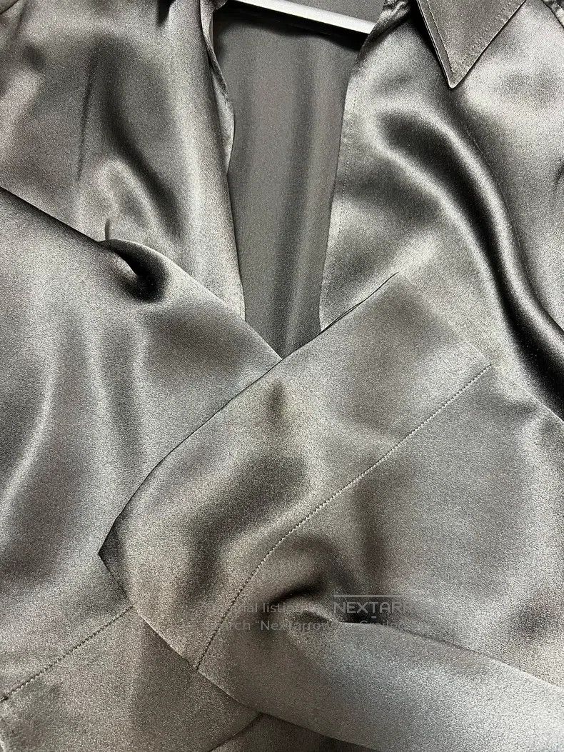 Saint Laurent Paris Saint Laurent Paris Black Deep V-neck Silk Shirt Size XS / US 0-2 / IT 36-38 - 4 Thumbnail