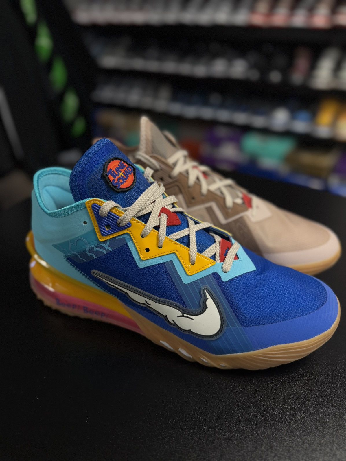 Nike Nike LeBron 18 Space Jam Tune Squad Size 12 Size US 12 / EU 45 - 3 Thumbnail