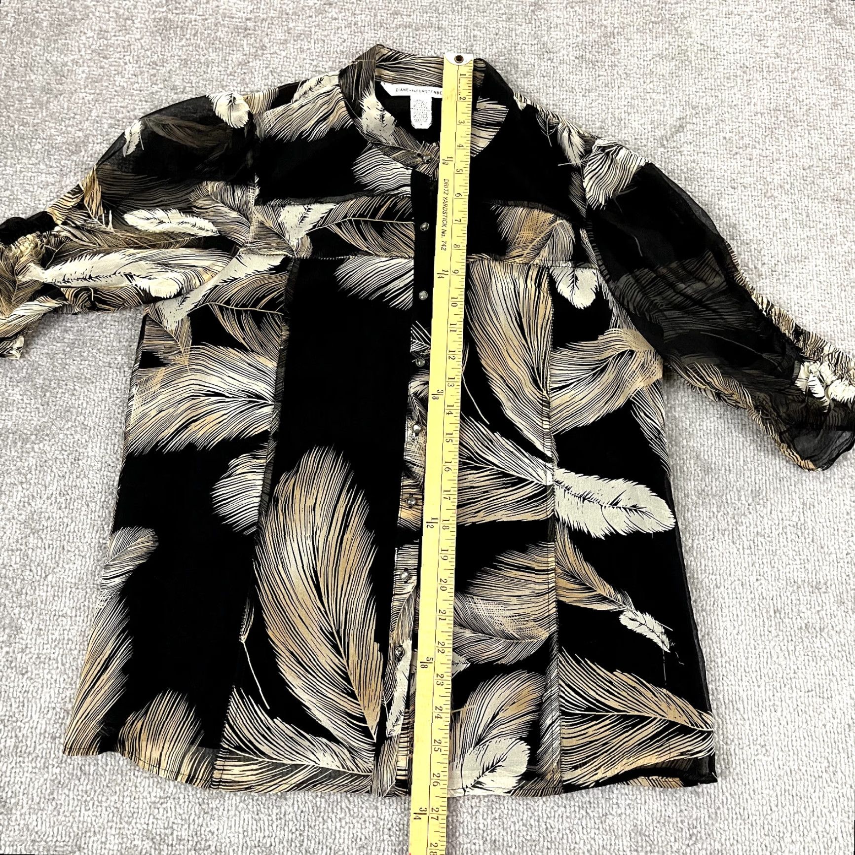 Diane von Furstenberg DIANE VON FURSTENBERG Top Womens Size 8 Black Brown Floral Silk Sheer Button Up Size M / US 6-8 / IT 42-44 - 4 Thumbnail